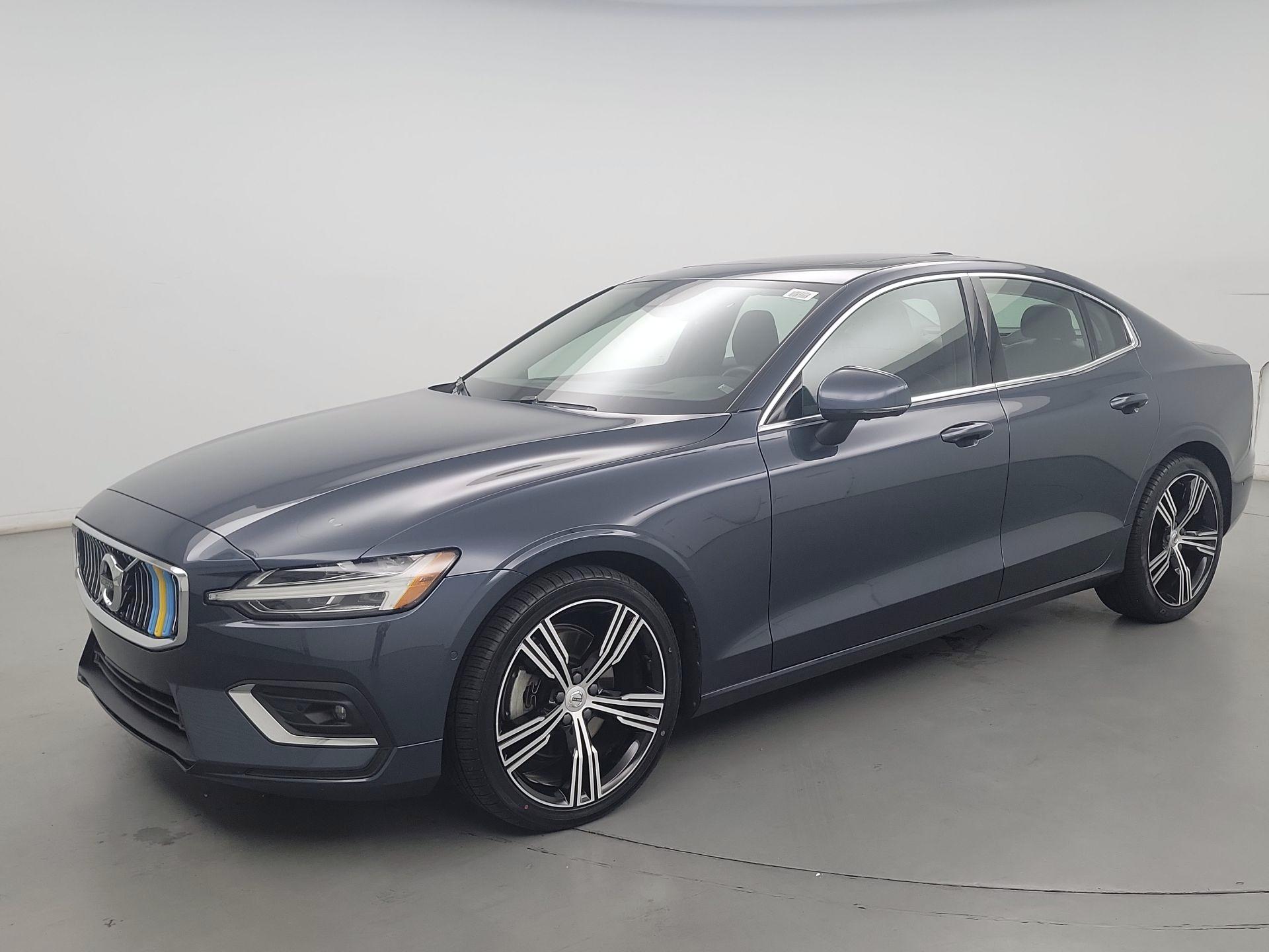 Thumbnail: 2022 Volvo S60 - 3