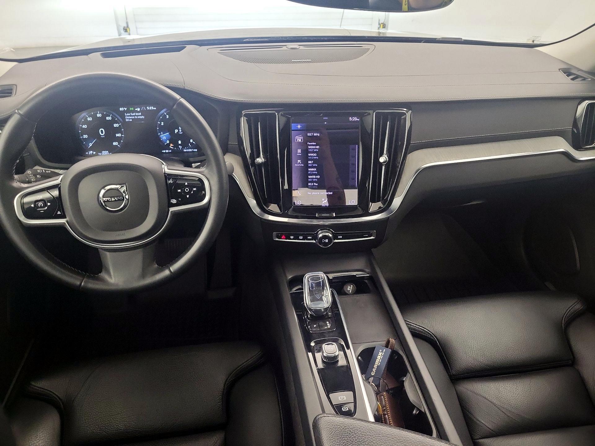 Thumbnail: 2022 Volvo S60 - 8