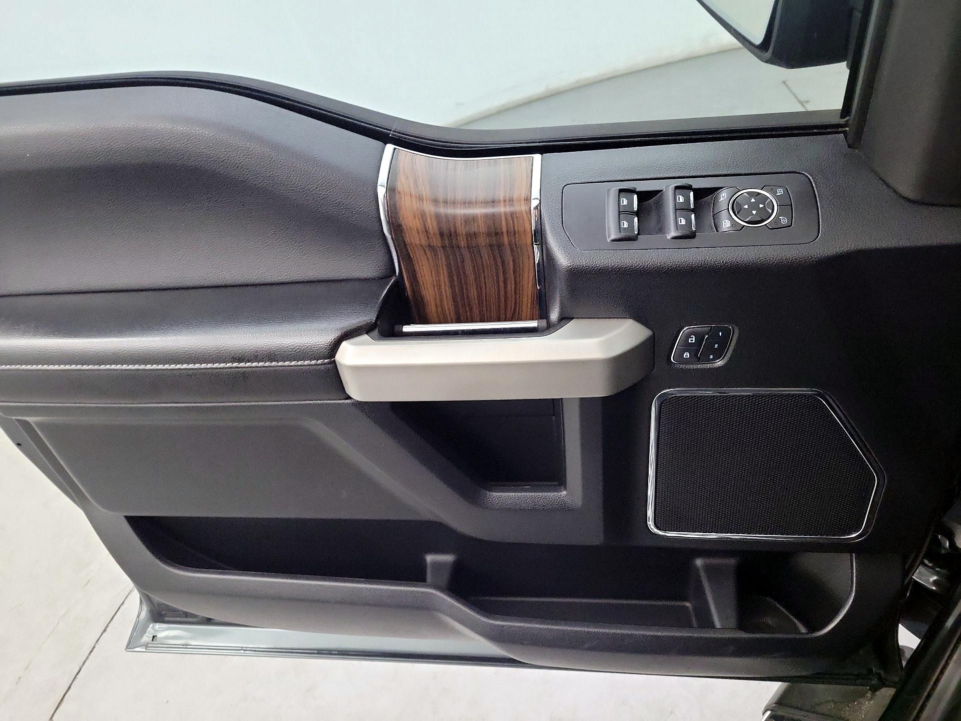 Thumbnail: 2015 Ford F-150 - 10