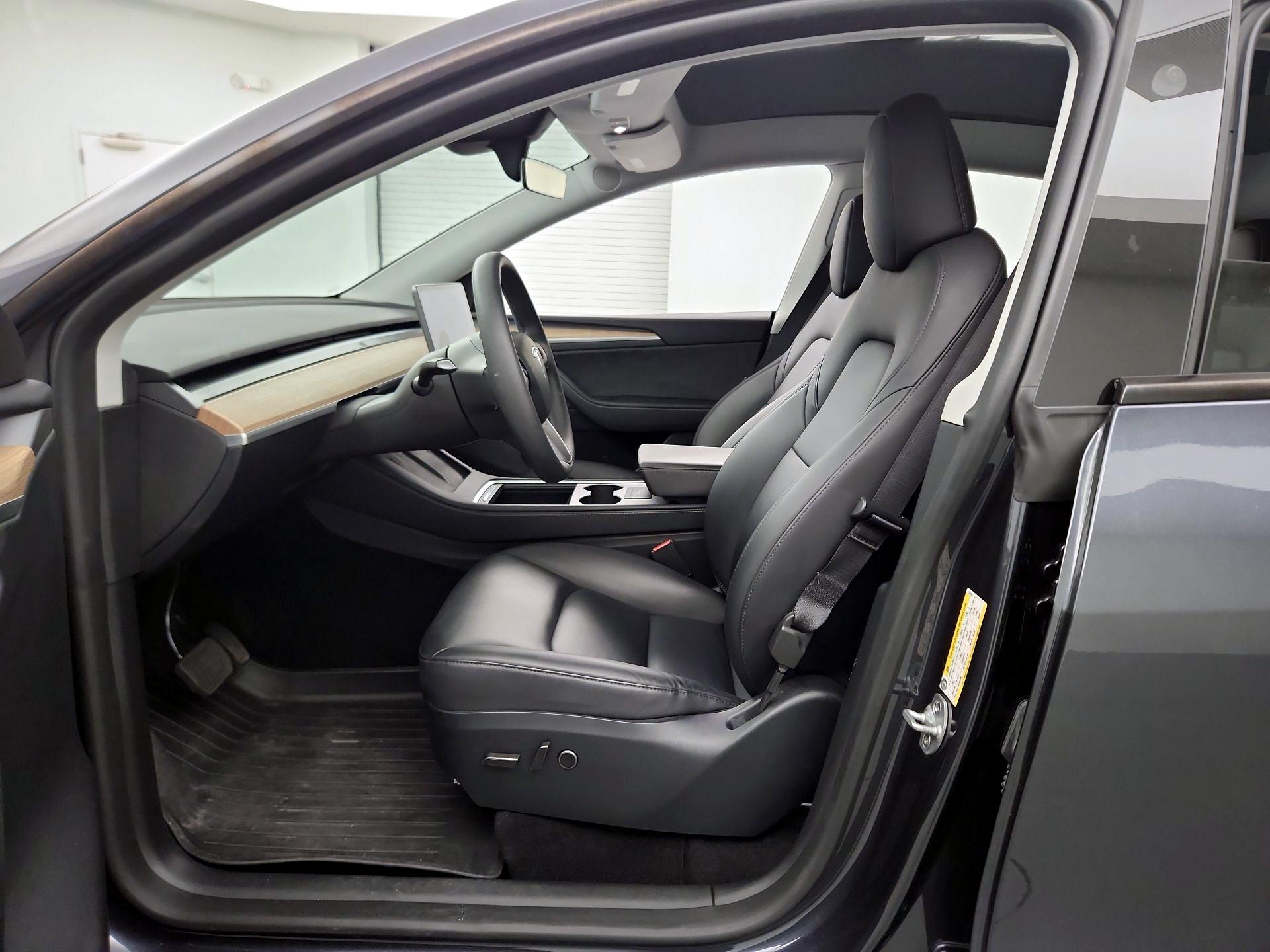 Thumbnail: 2024 Tesla Model Y - 9