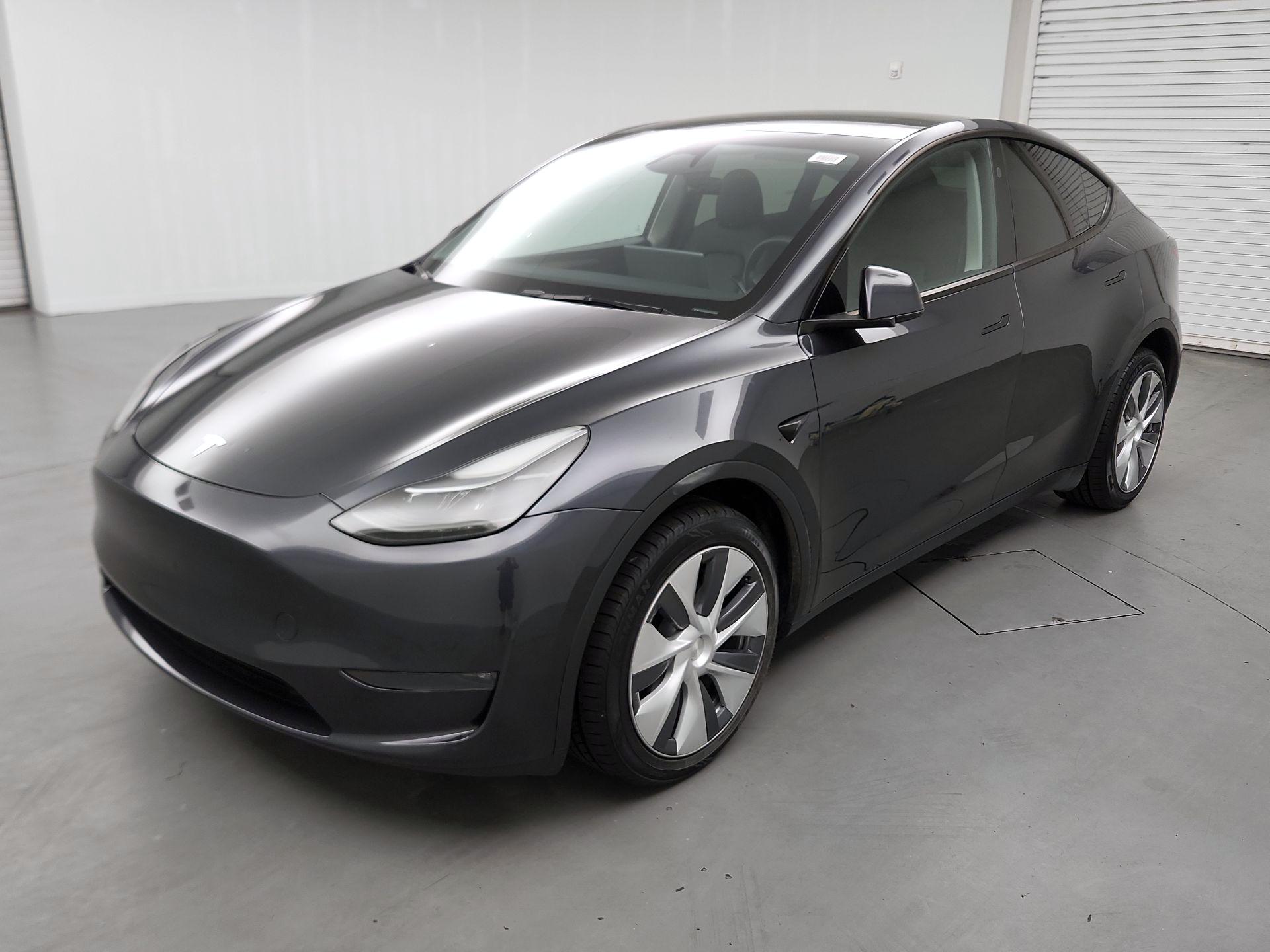 Thumbnail: 2024 Tesla Model Y - 3