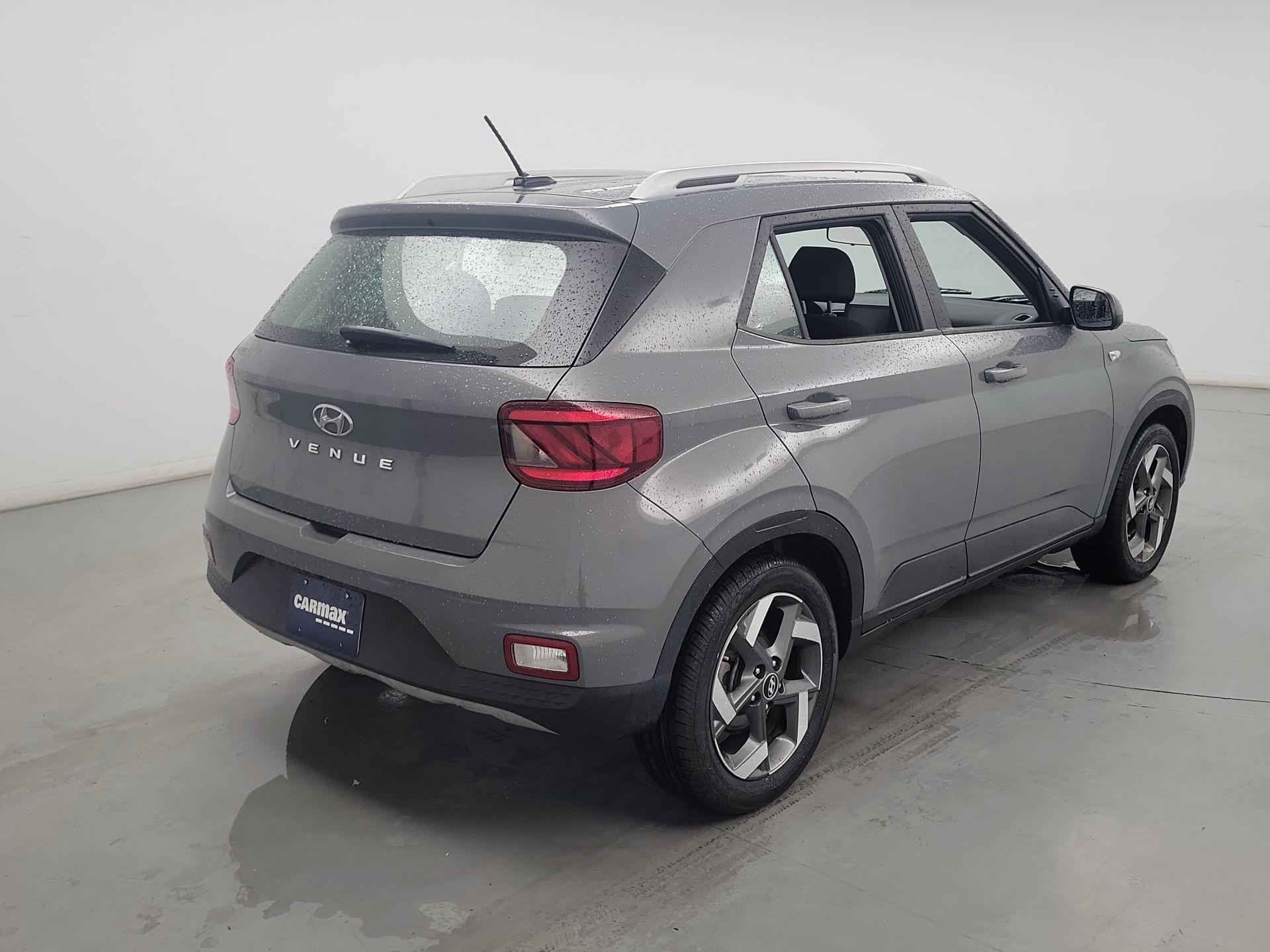 Thumbnail: 2023 Hyundai Venue - 5