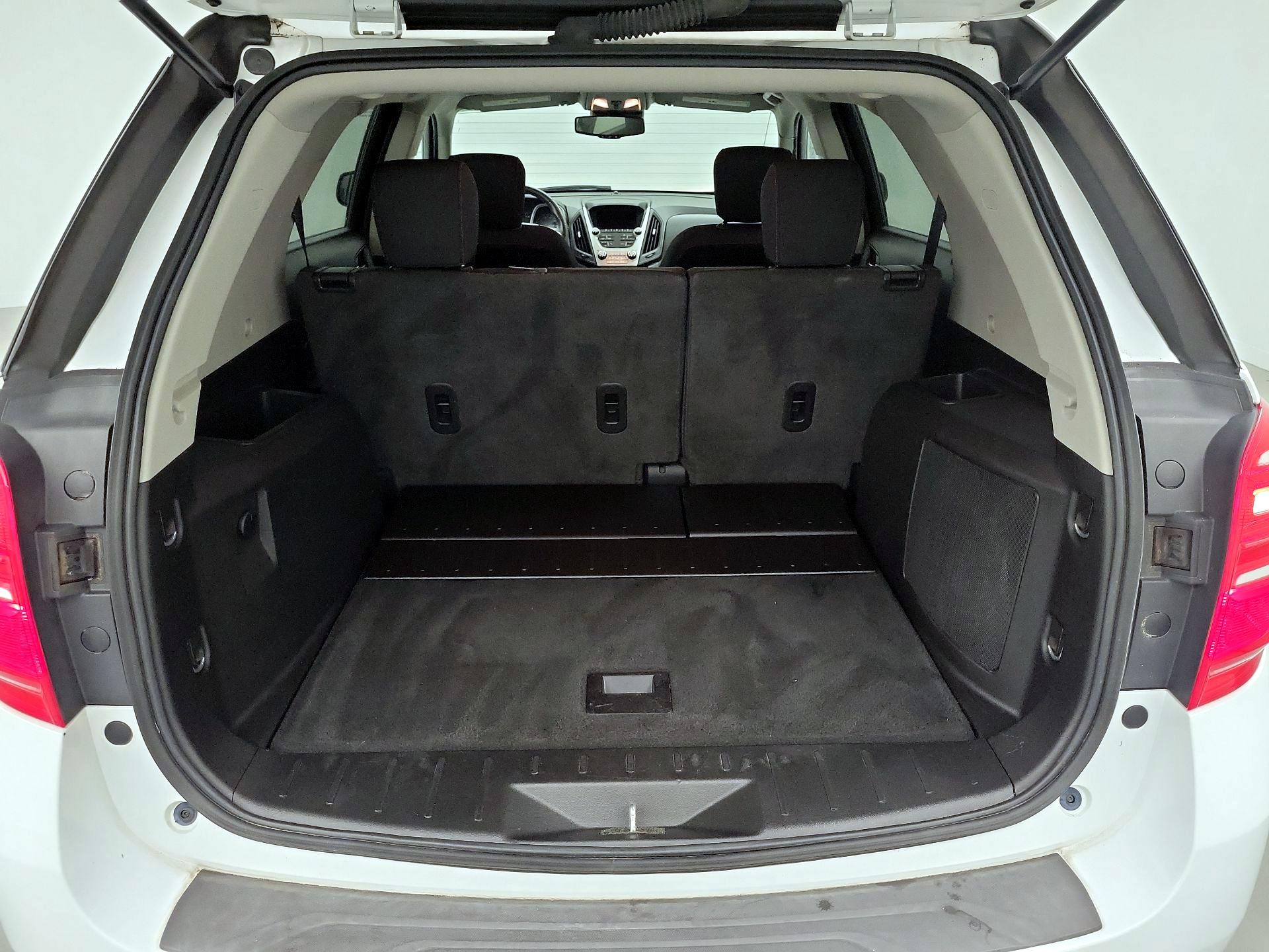 Thumbnail: 2017 Chevrolet Equinox - 17