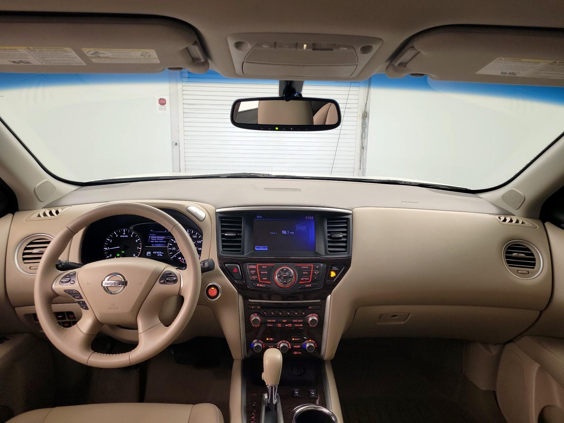 Thumbnail: 2015 Nissan Pathfinder - 9