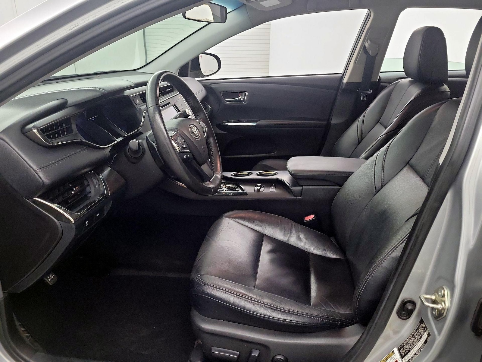 2016 Toyota Avalon XLE - Photo 10