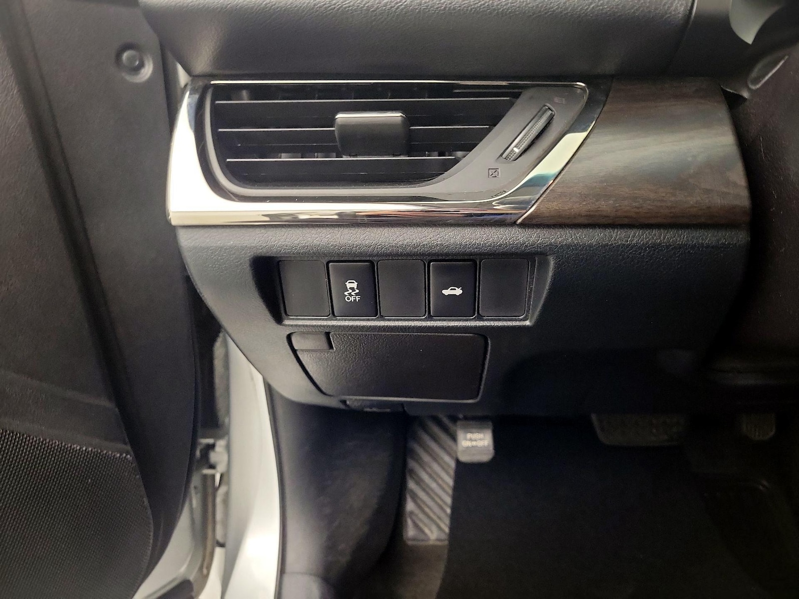 2016 Toyota Avalon XLE - Photo 12