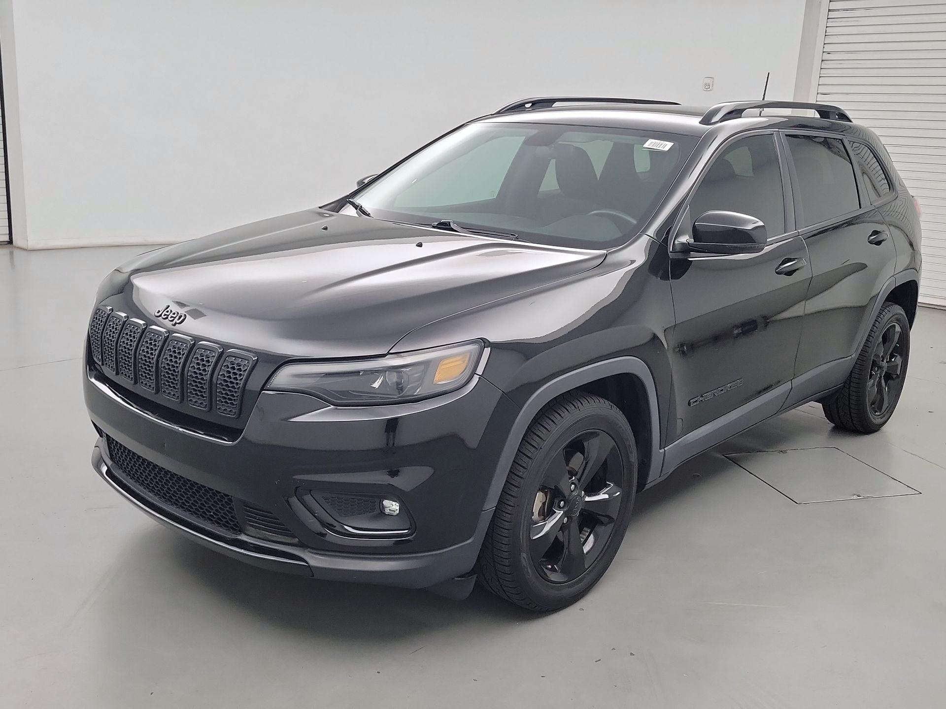 Thumbnail: 2019 Jeep Cherokee - 3