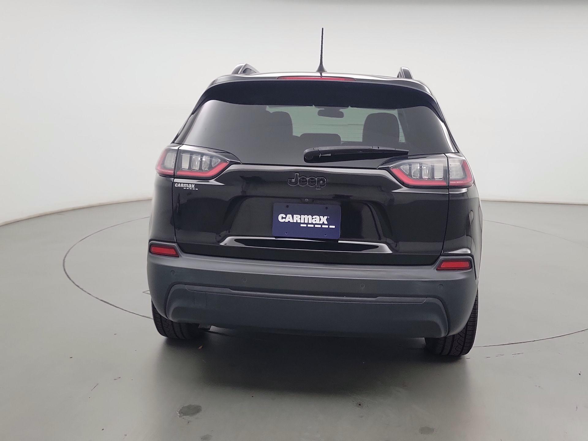 Thumbnail: 2019 Jeep Cherokee - 6