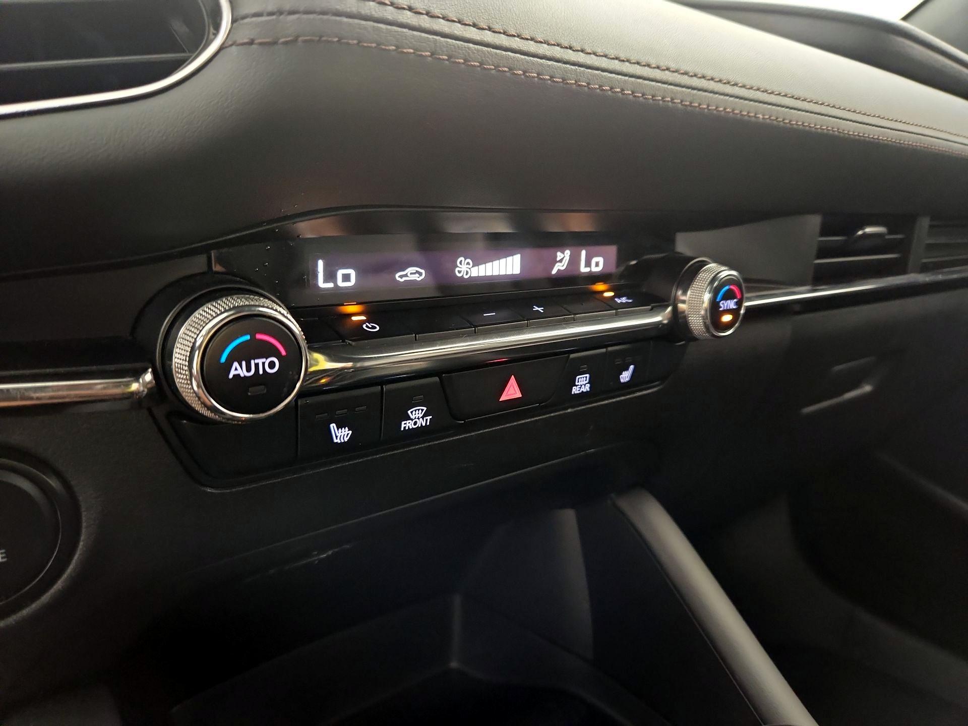 Thumbnail: 2021 Mazda Mazda3 - 16