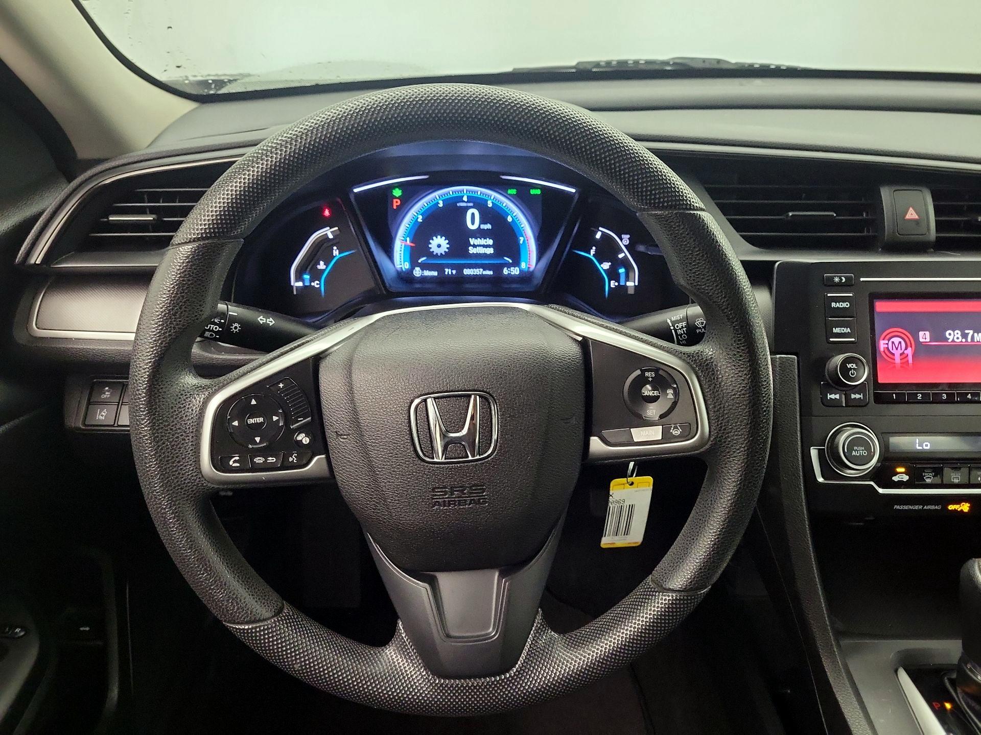 Thumbnail: 2016 Honda Civic - 10