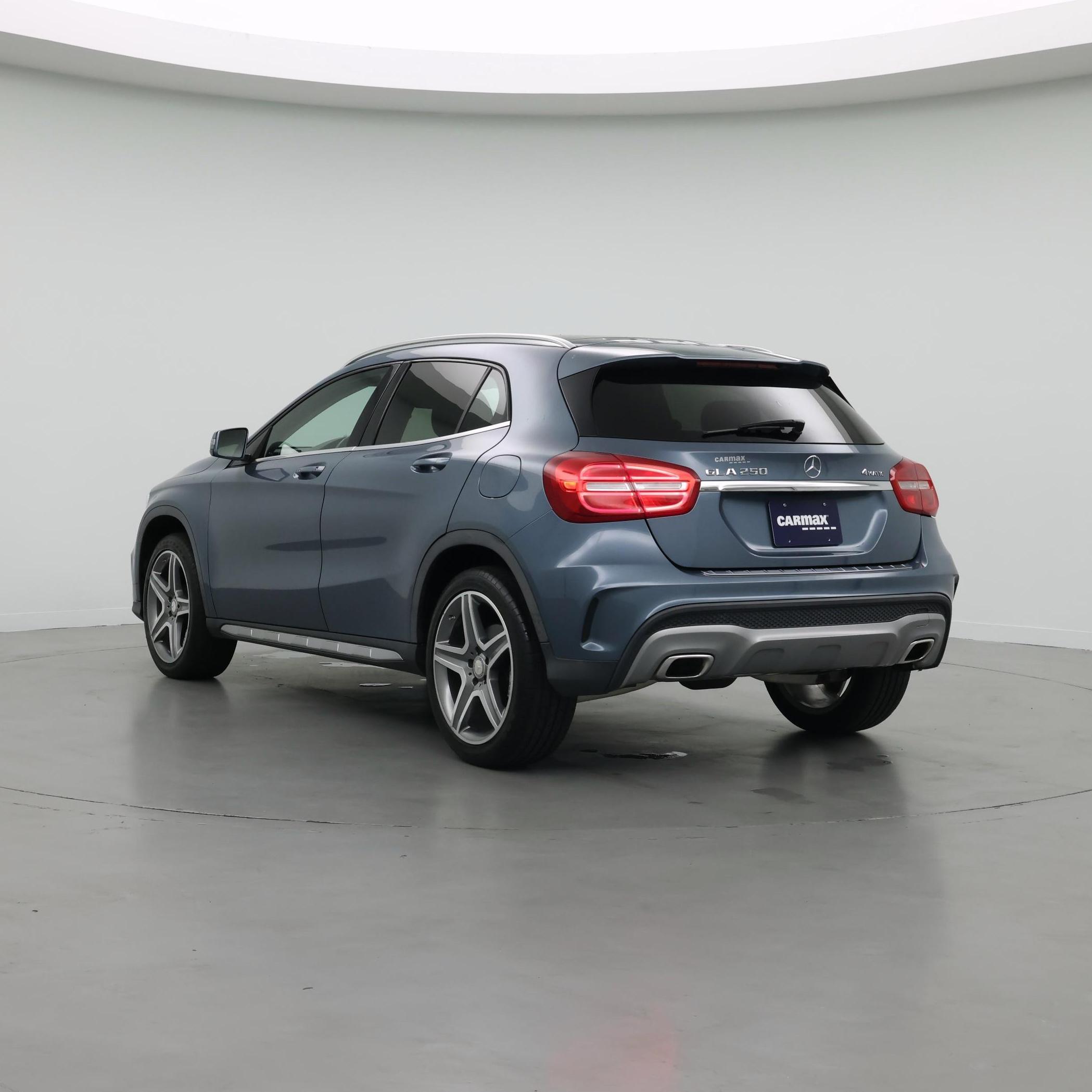 Thumbnail: 2015 Mercedes-Benz GLA - 2
