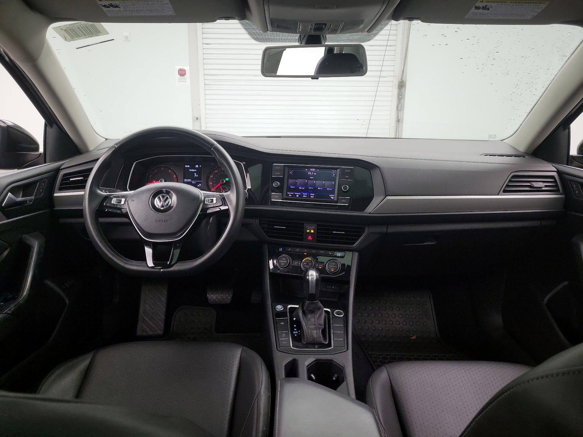 Thumbnail: 2020 Volkswagen Jetta - 9