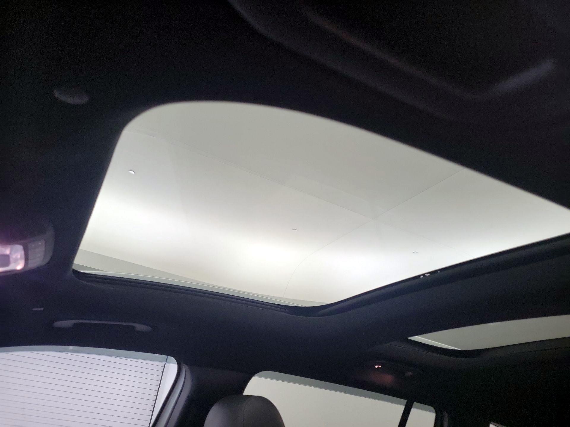 Thumbnail: 2020 Mercedes-Benz GLB - 19