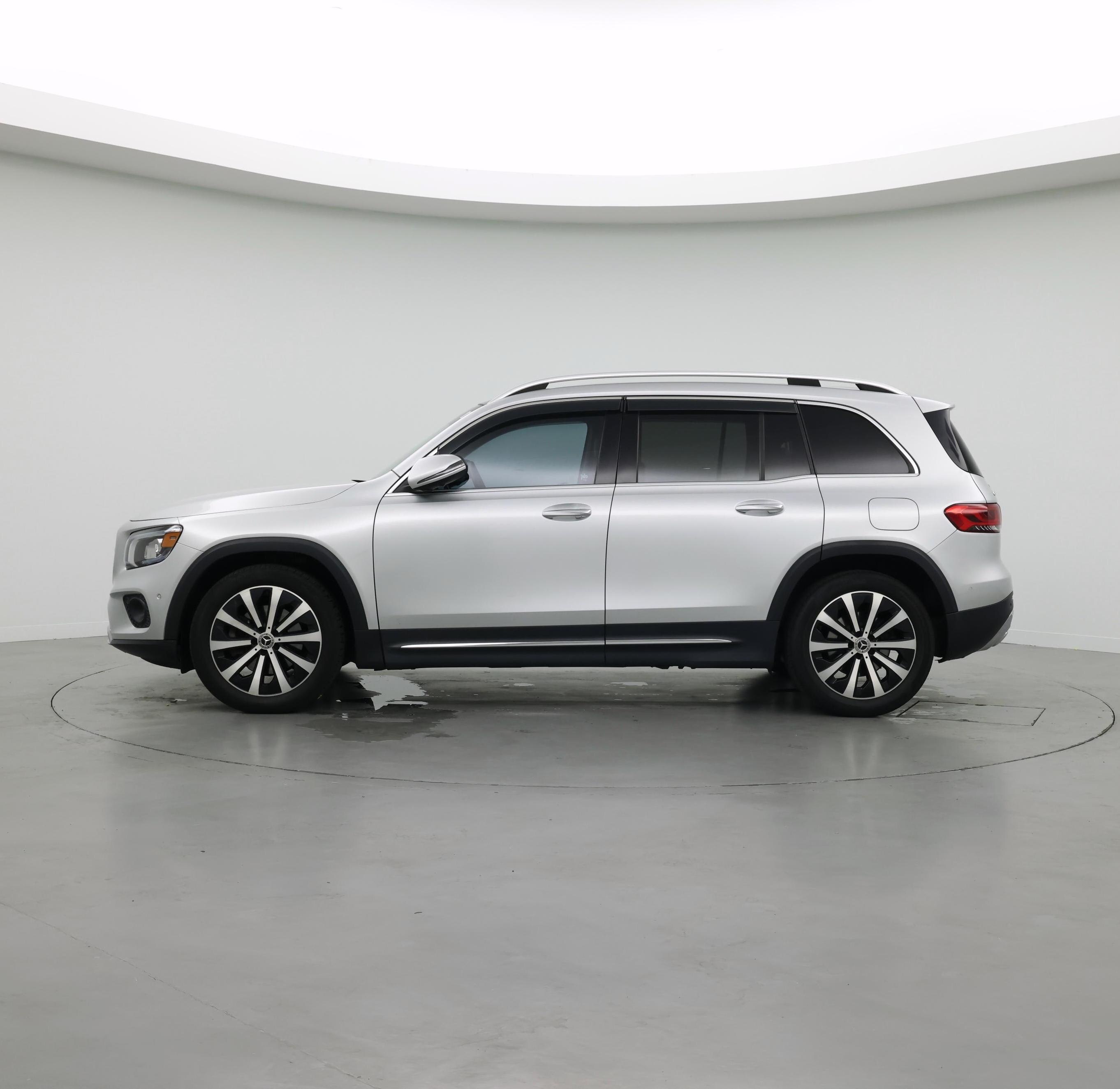 Thumbnail: 2020 Mercedes-Benz GLB - 3