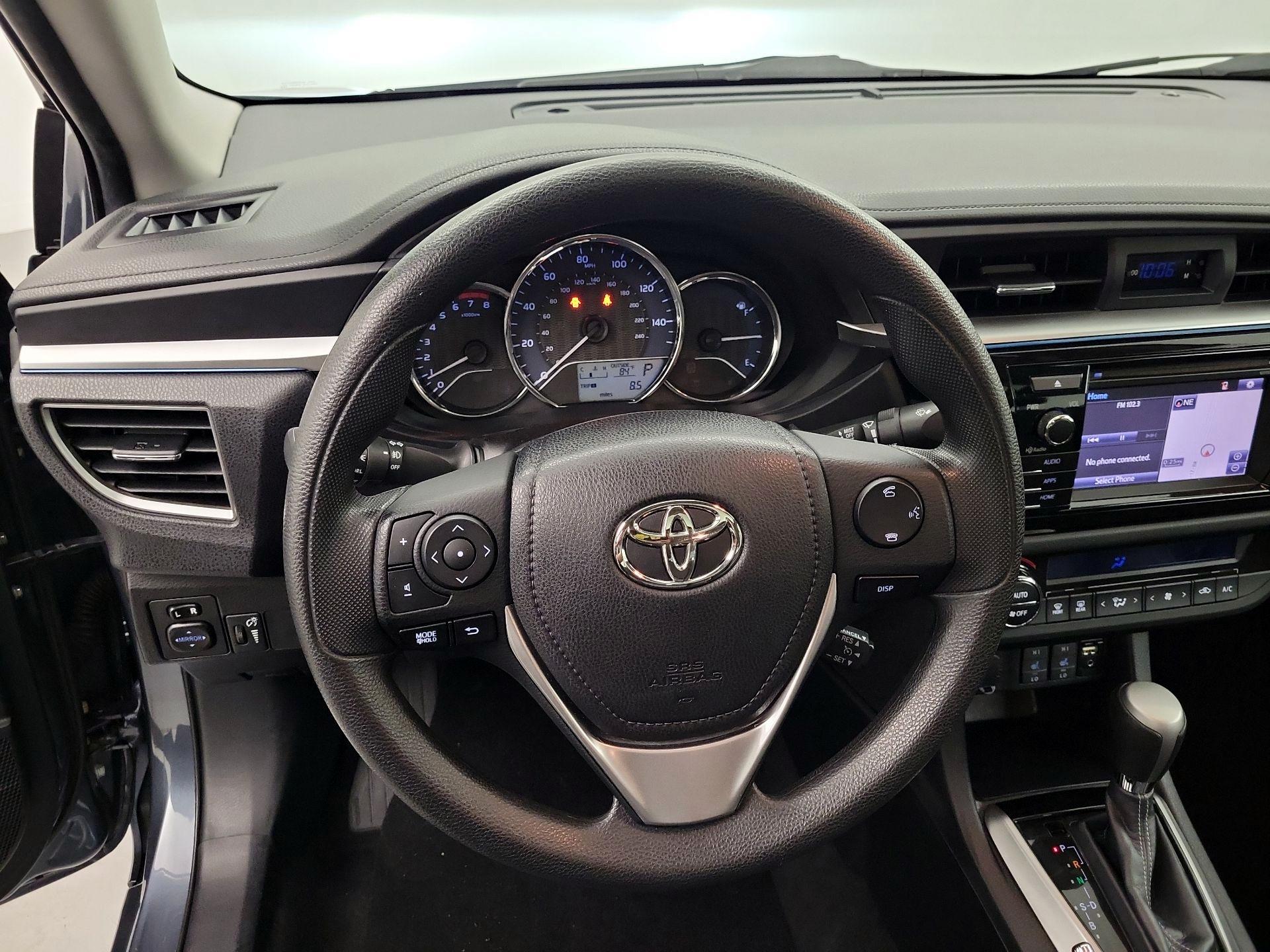 Thumbnail: 2015 Toyota Corolla - 10