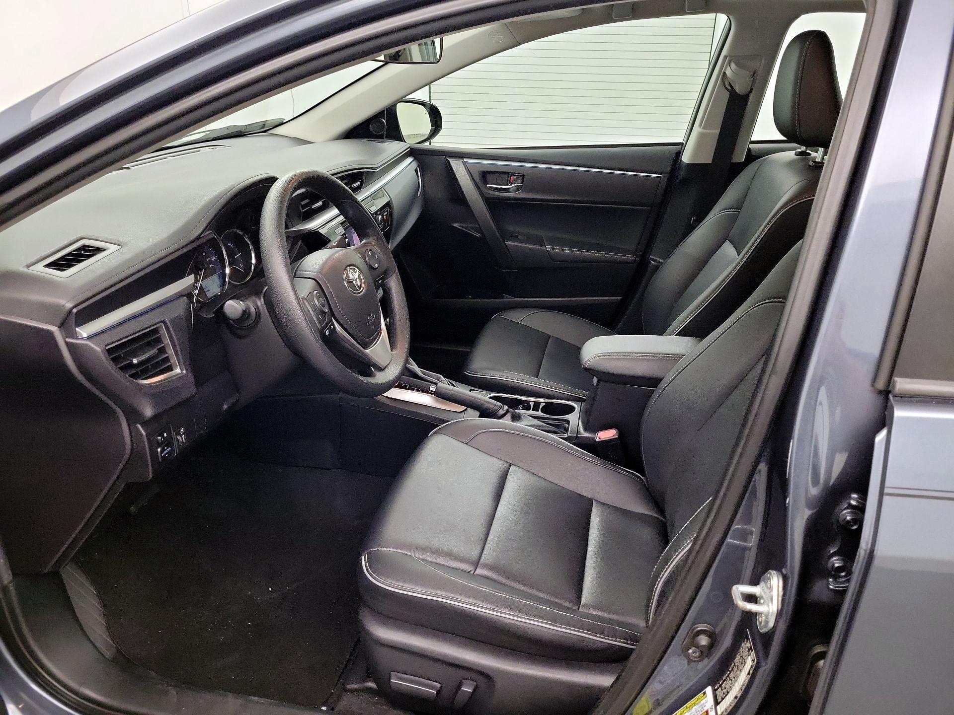 Thumbnail: 2015 Toyota Corolla - 11