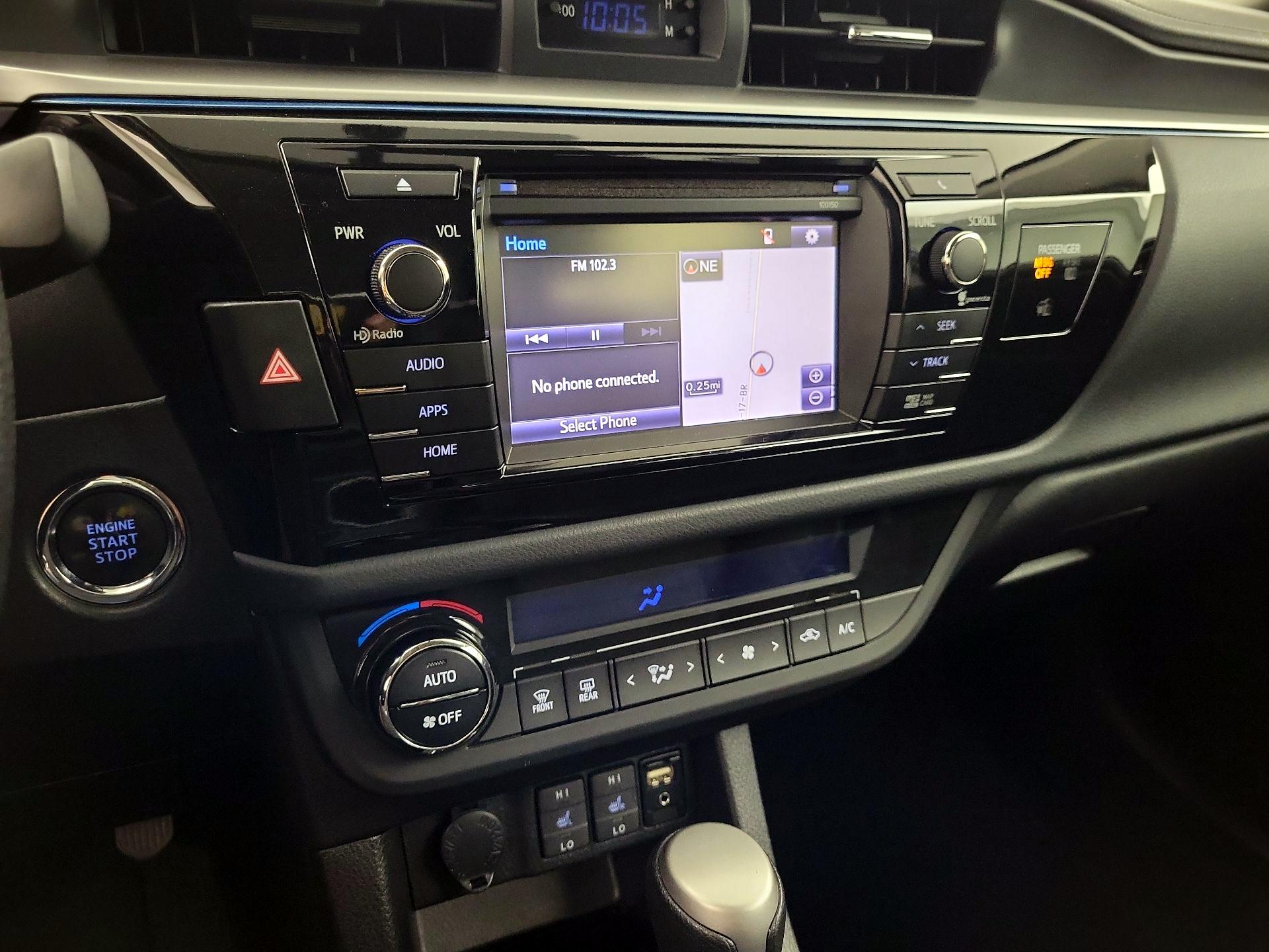 Thumbnail: 2015 Toyota Corolla - 15