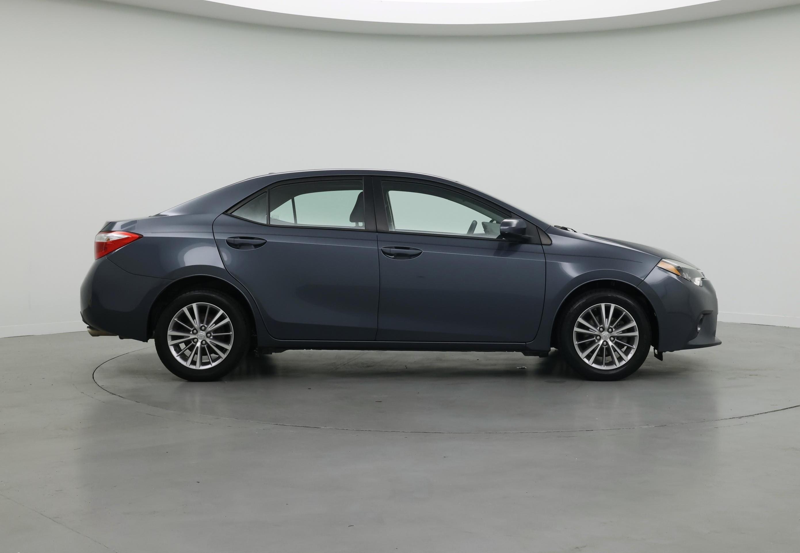 Thumbnail: 2015 Toyota Corolla - 7