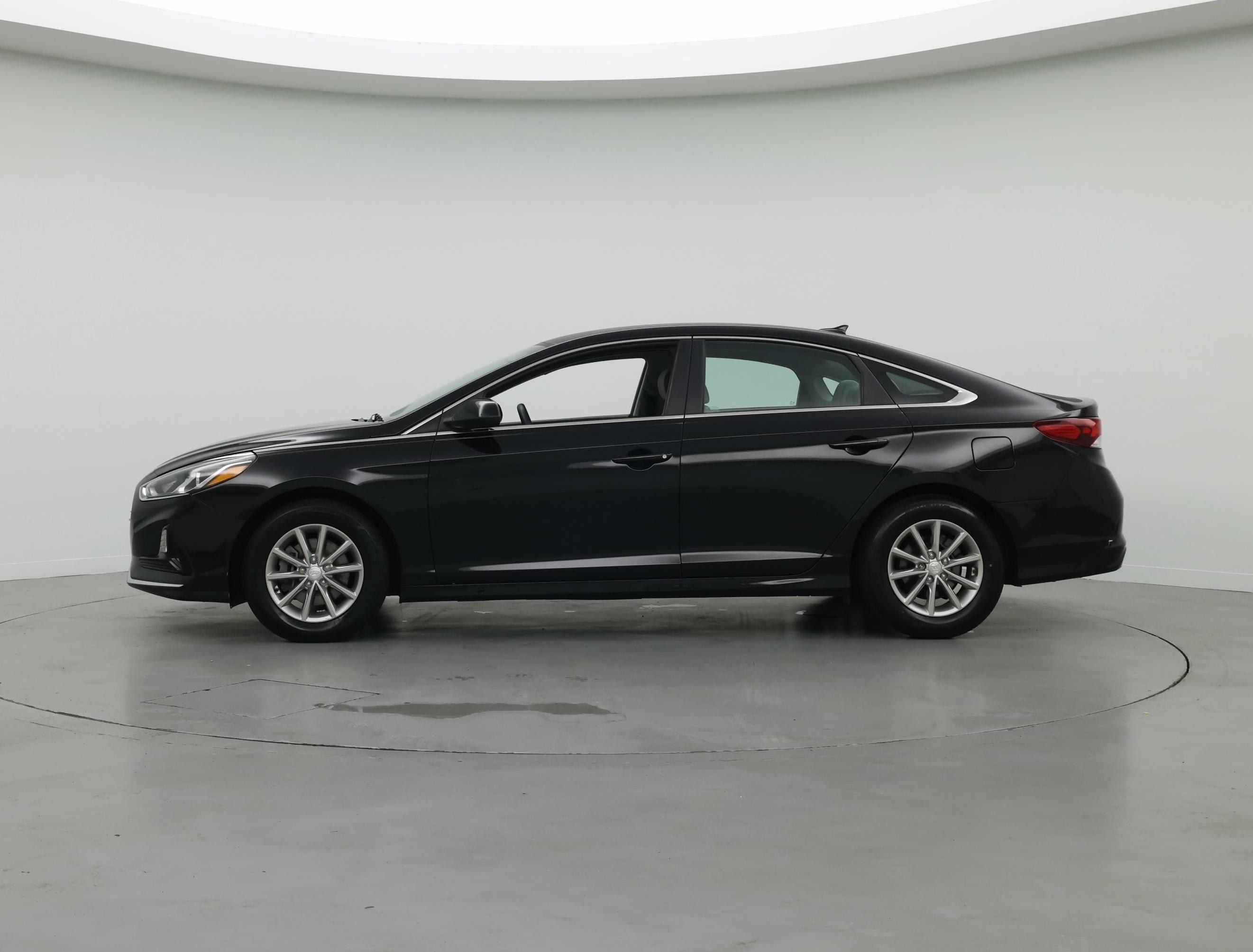 Thumbnail: 2018 Hyundai Sonata - 3