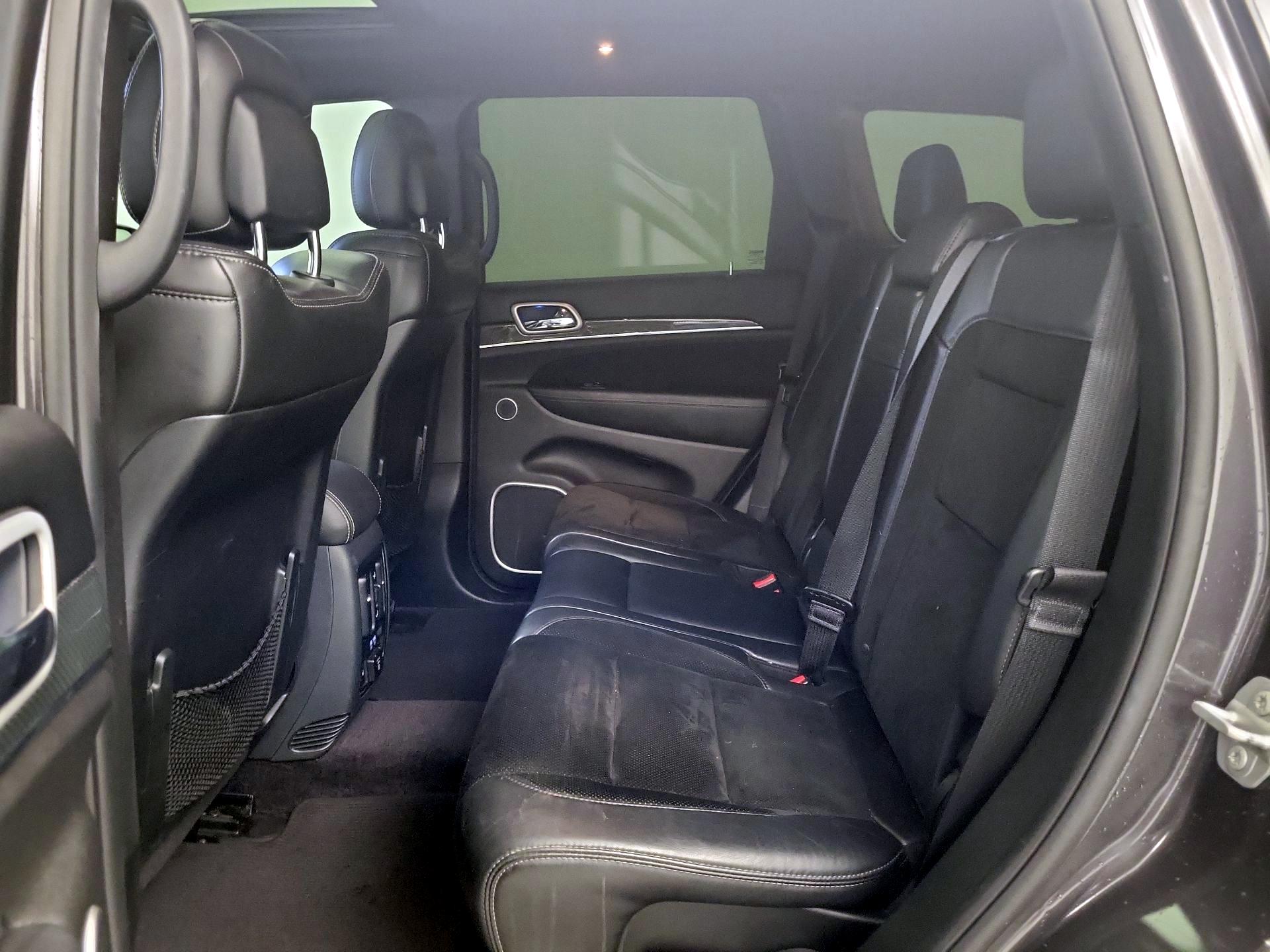 Thumbnail: 2018 Jeep Grand Cherokee - 20