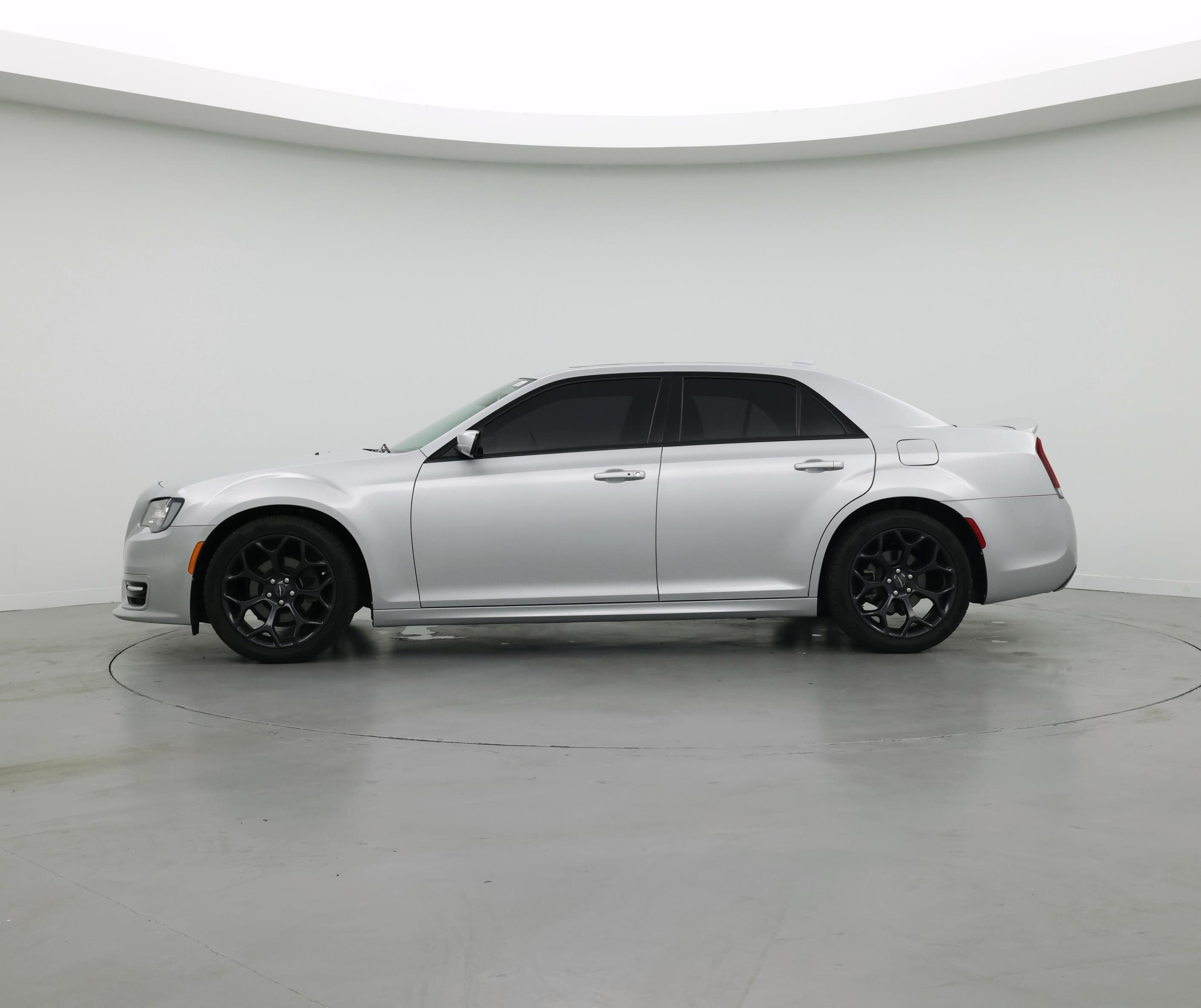 Thumbnail: 2019 Chrysler 300 - 3