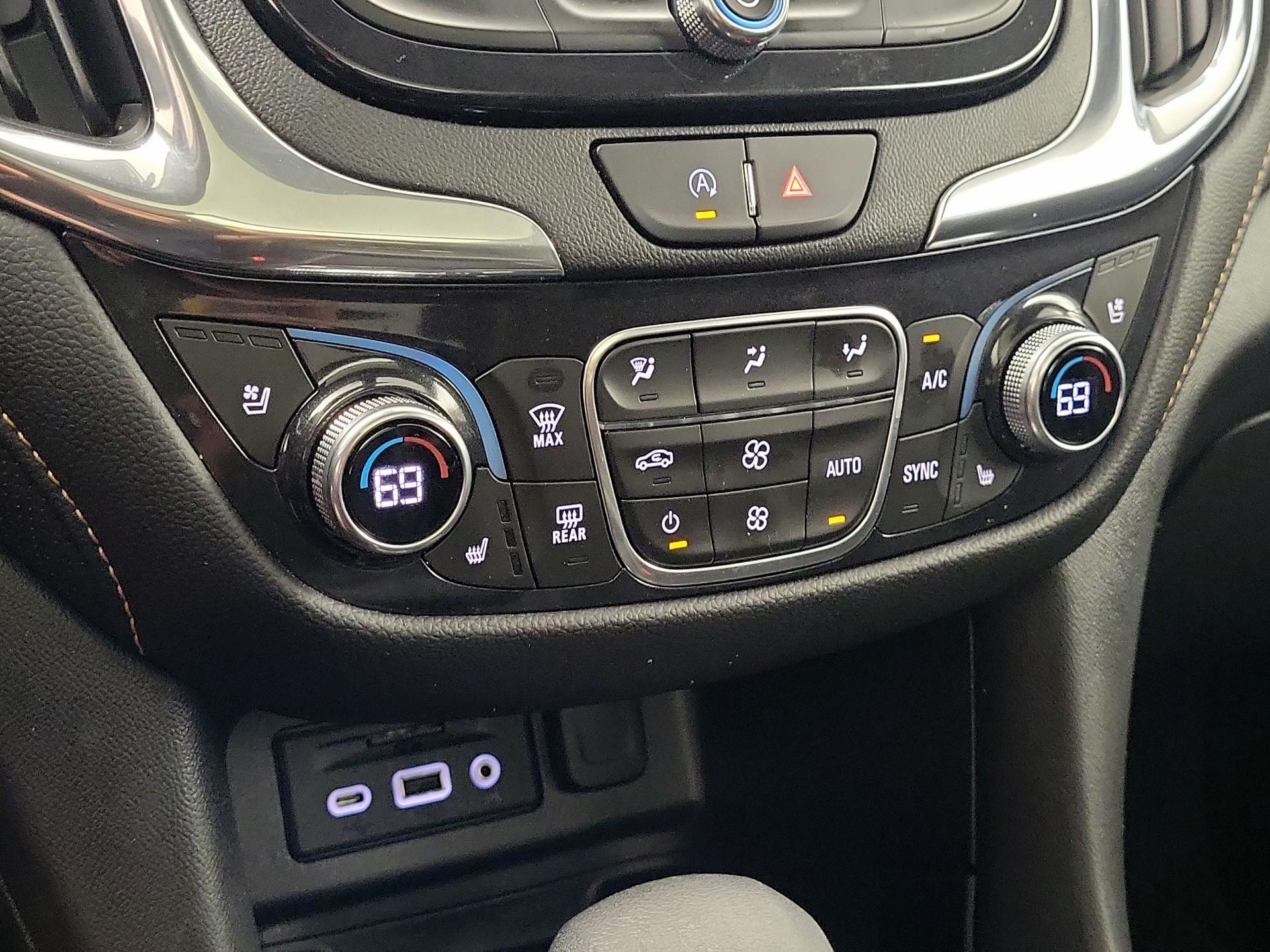 Thumbnail: 2022 Chevrolet Equinox - 16