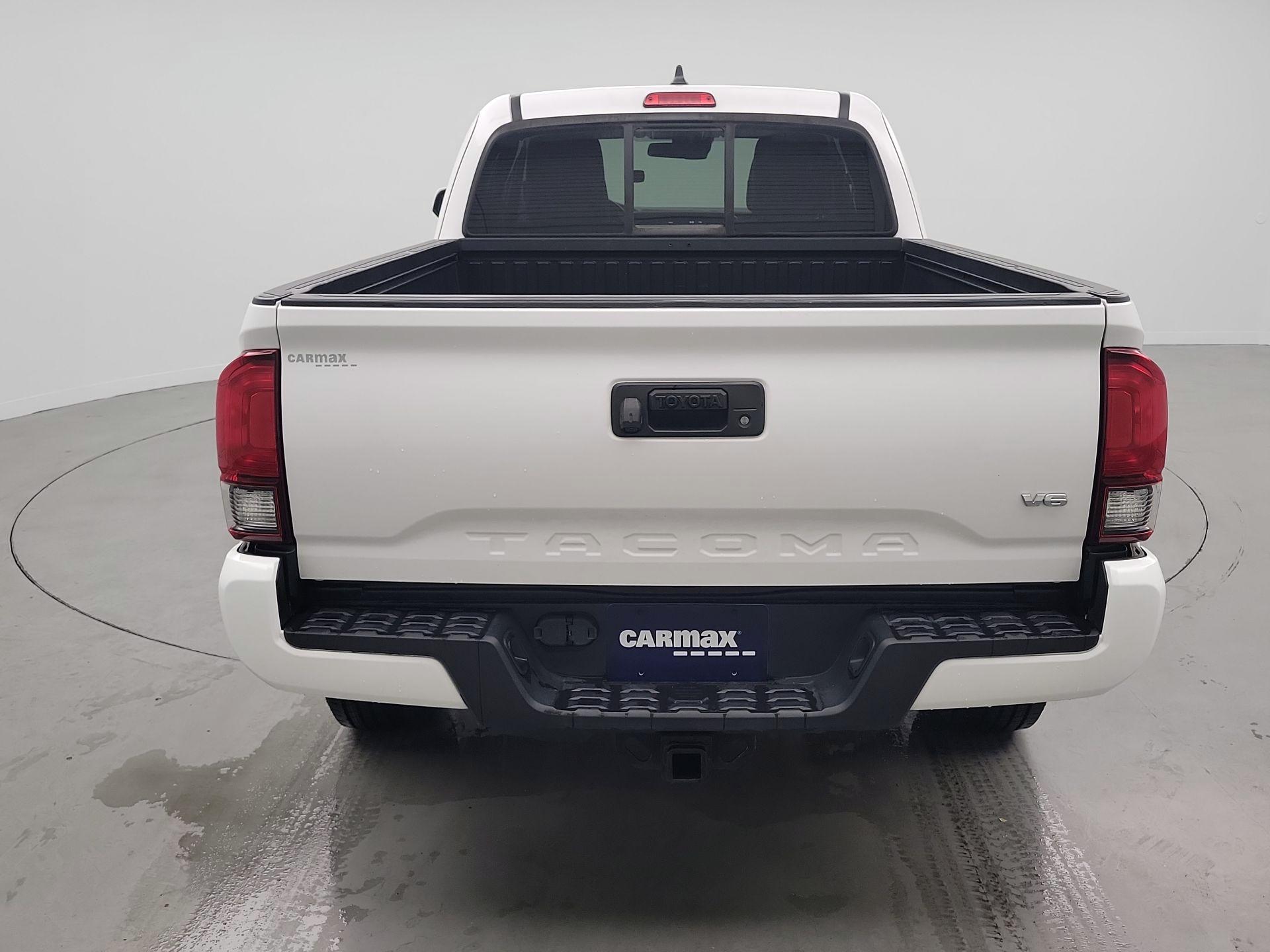 Thumbnail: 2022 Toyota Tacoma - 6
