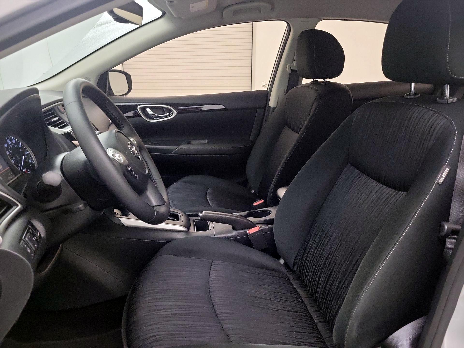 Thumbnail: 2019 Nissan Sentra - 11