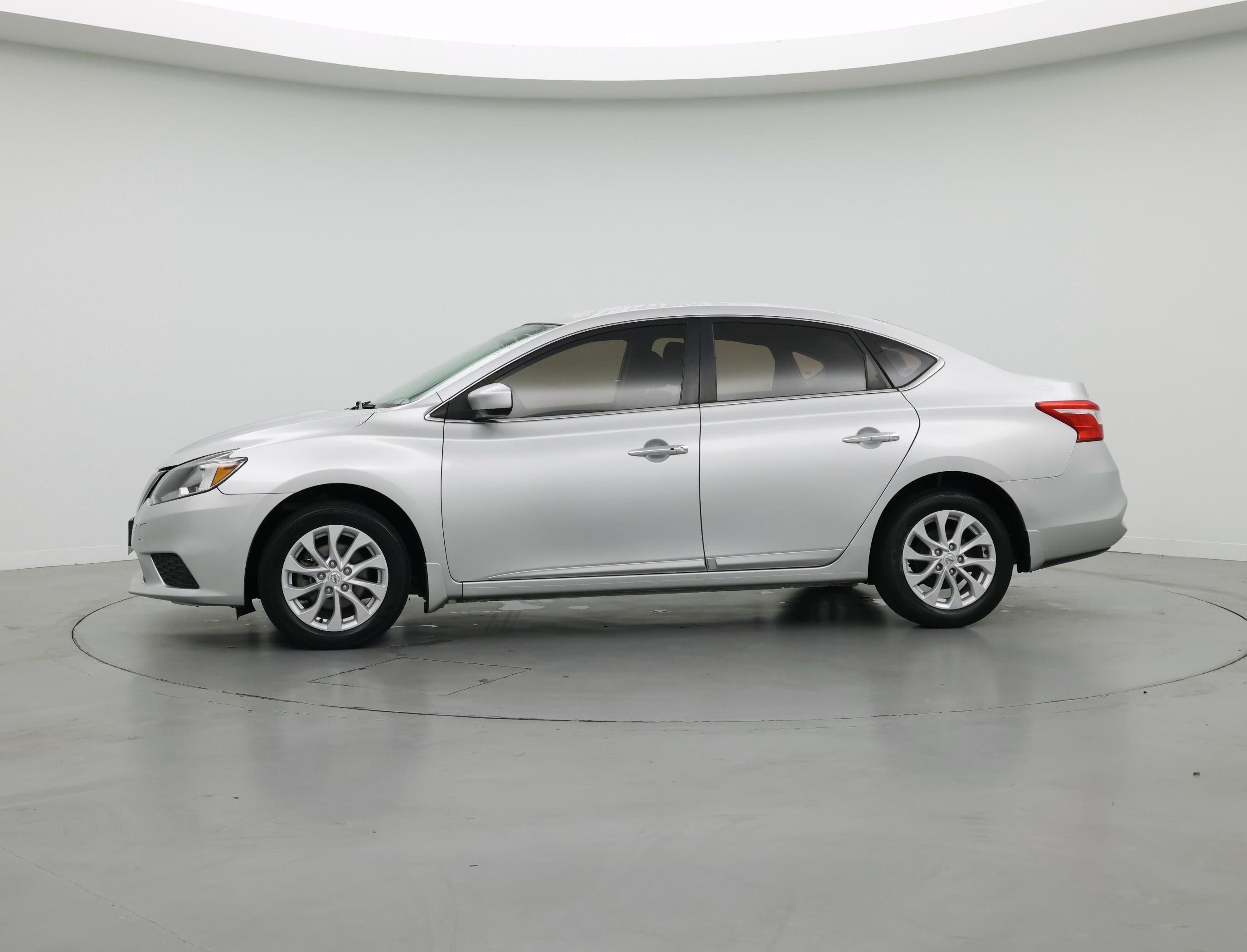 Thumbnail: 2019 Nissan Sentra - 3