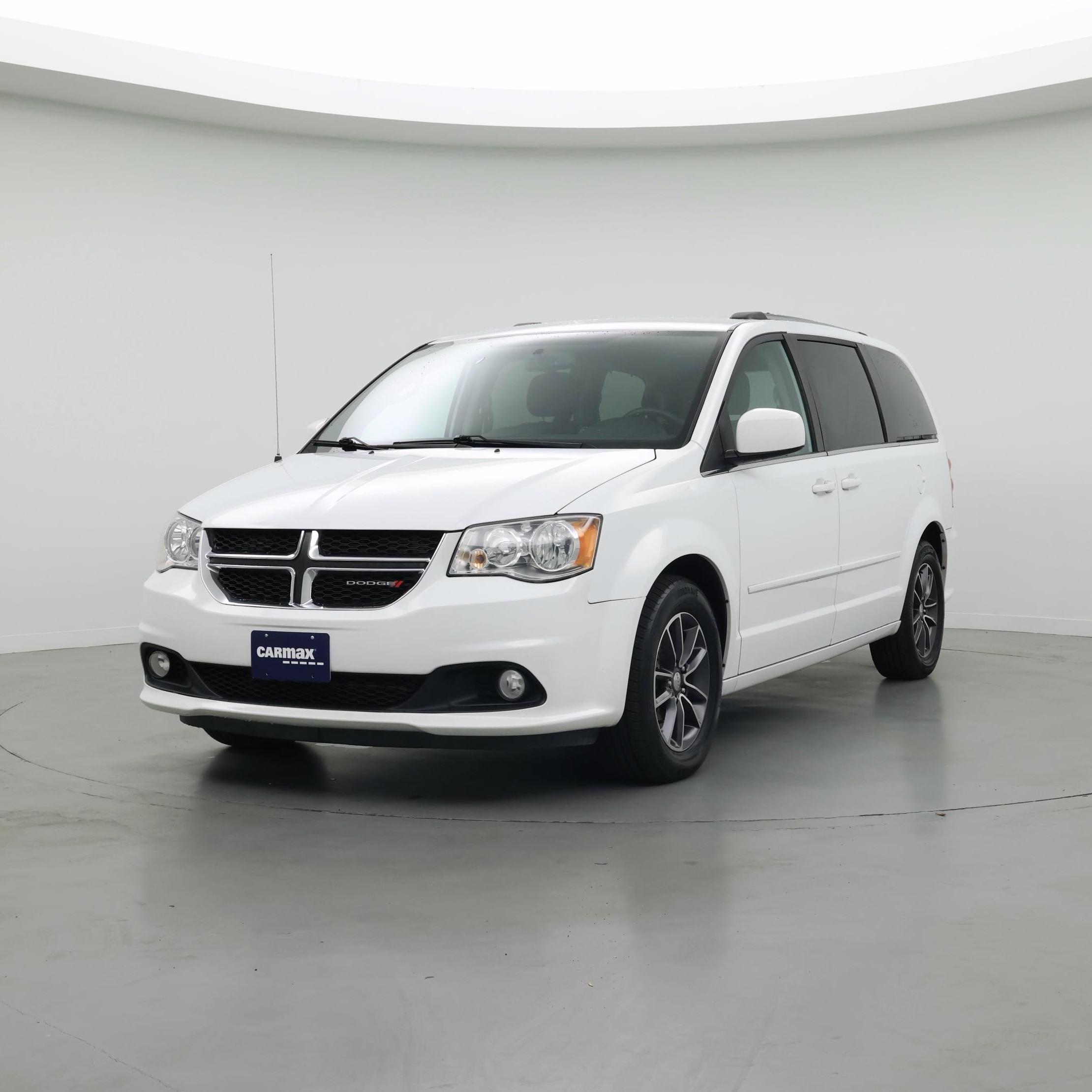 Thumbnail: 2017 Dodge Grand Caravan - 4