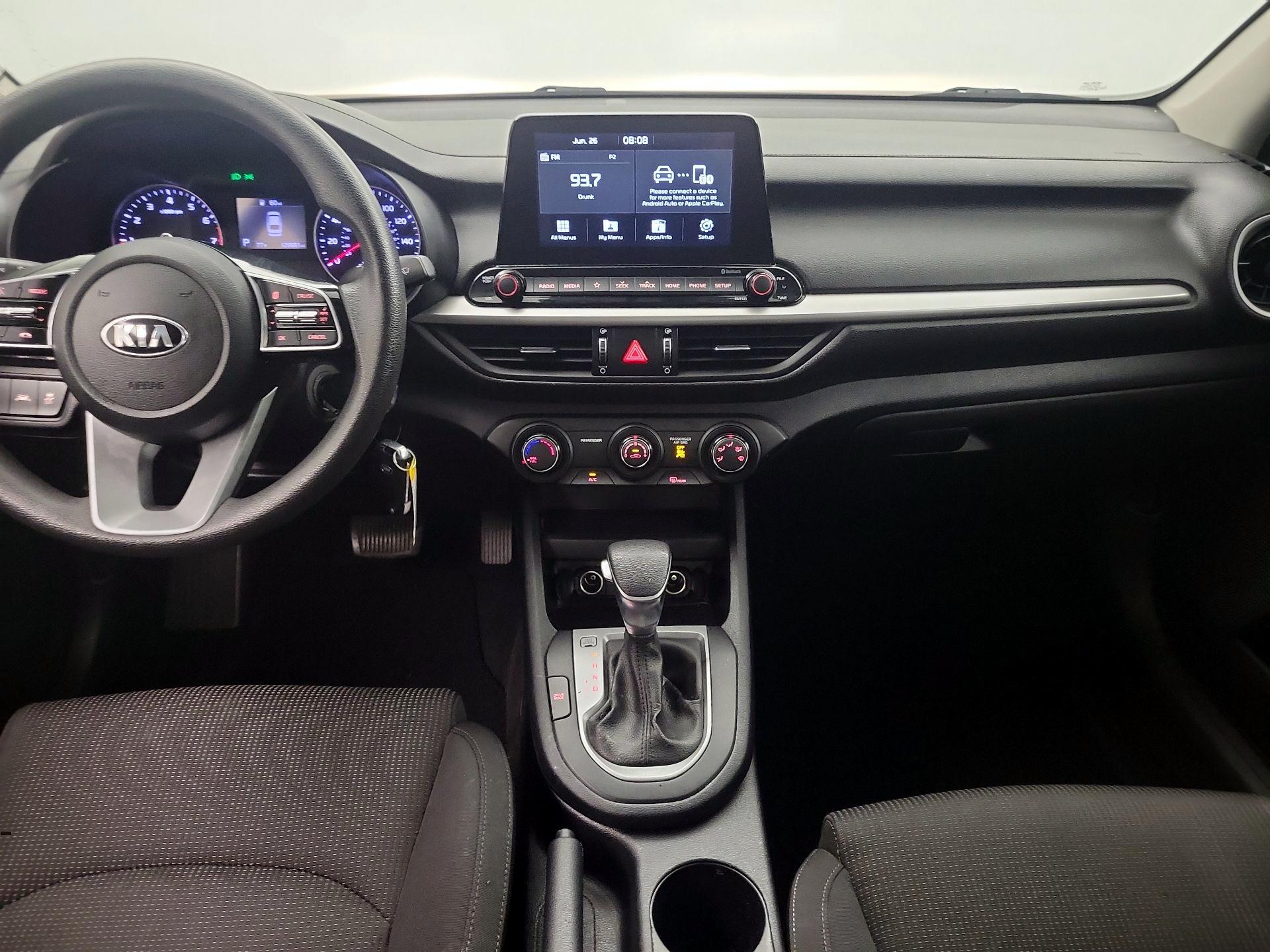 Thumbnail: 2020 Kia Forte - 9