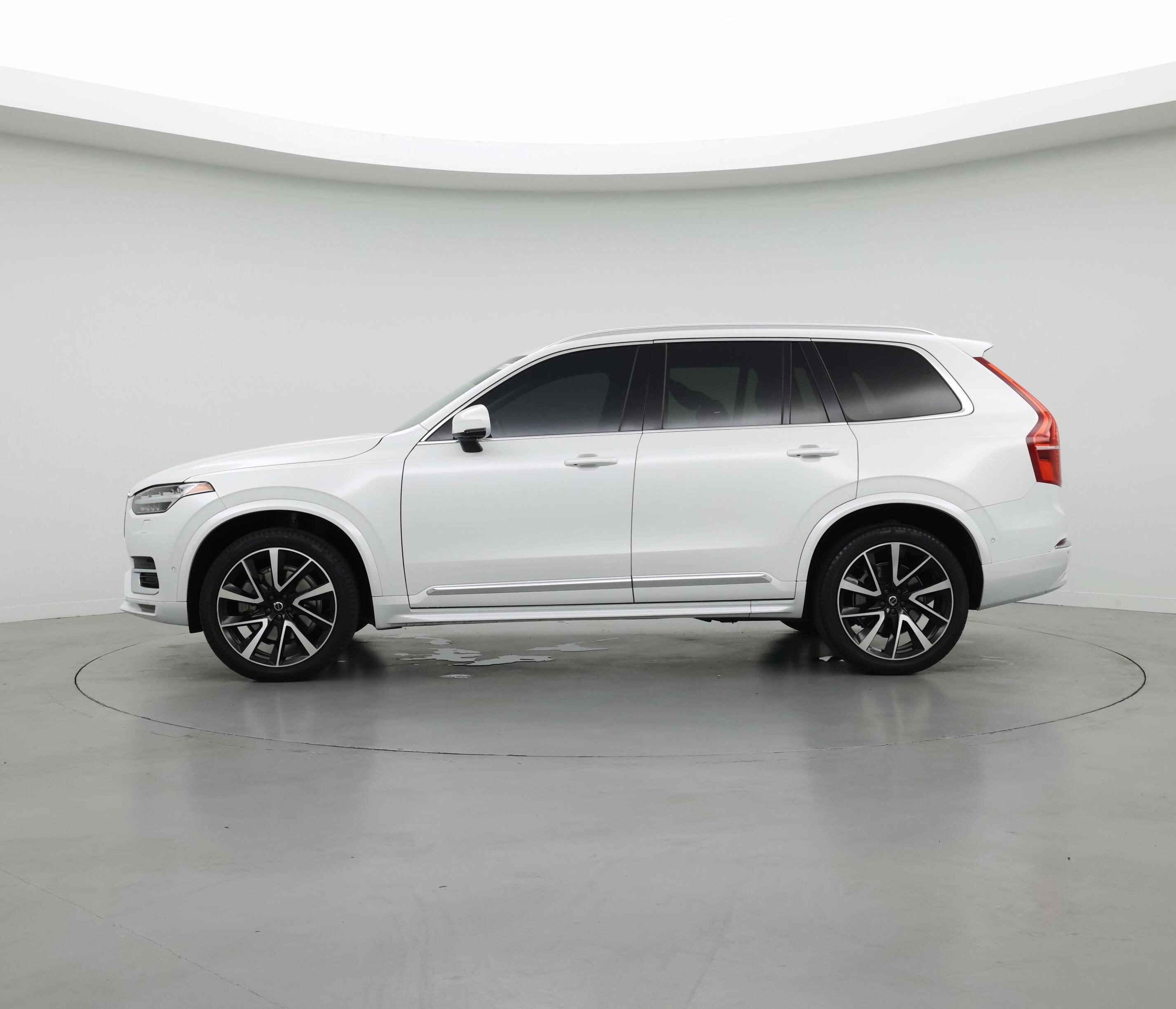 Thumbnail: 2023 Volvo XC90 - 3