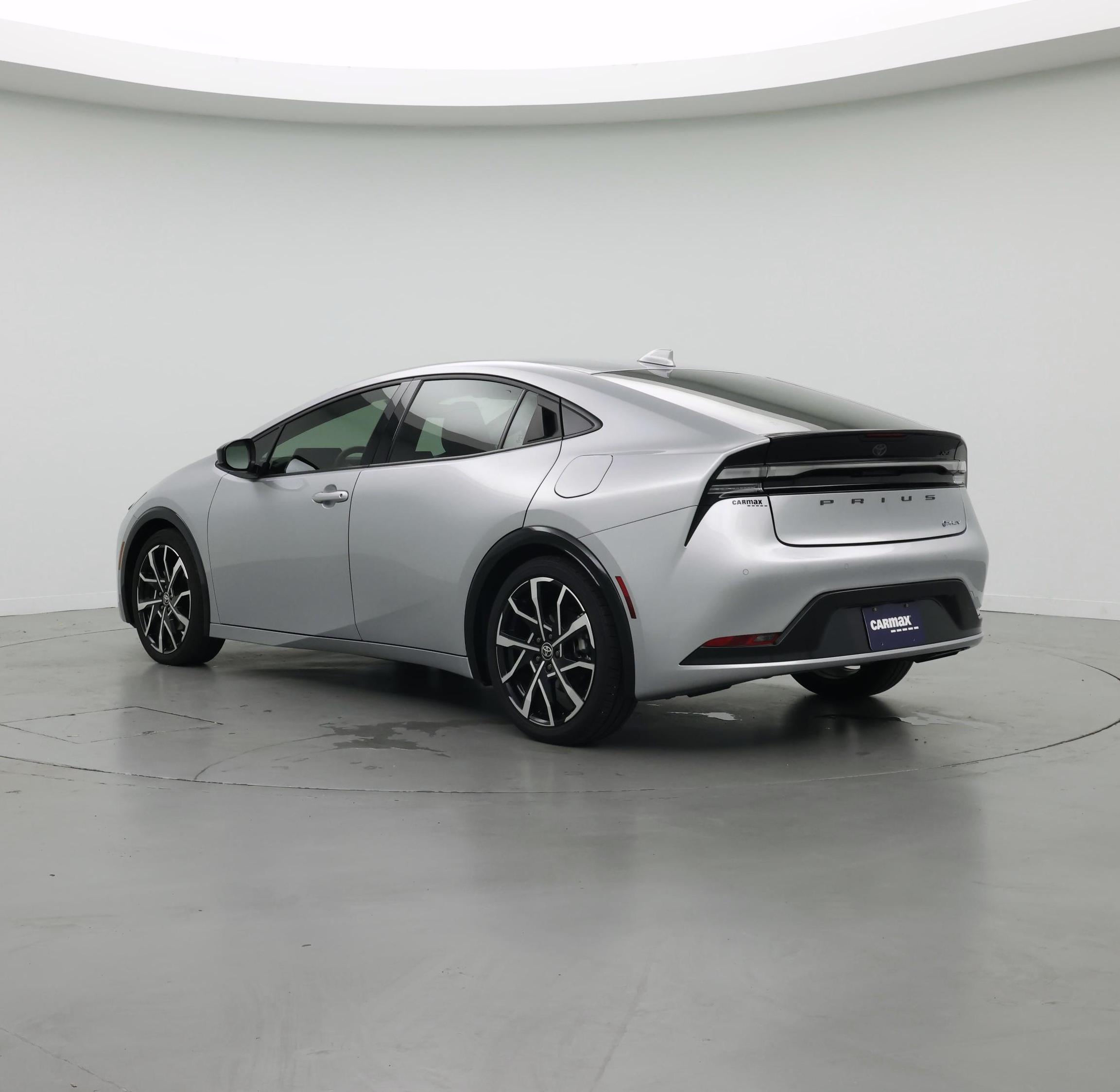 Thumbnail: 2025 Toyota Prius - 2
