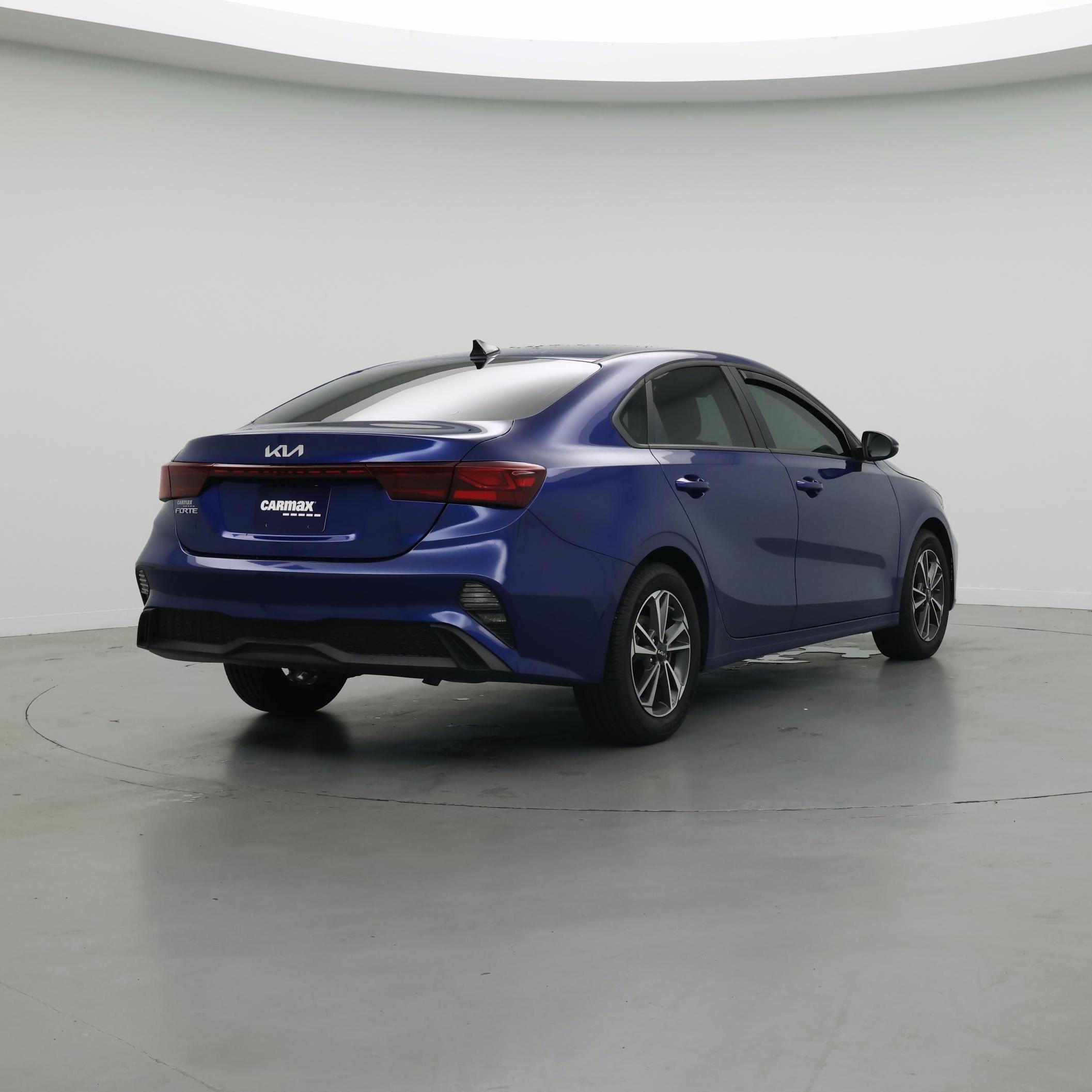 Thumbnail: 2024 Kia Forte - 8