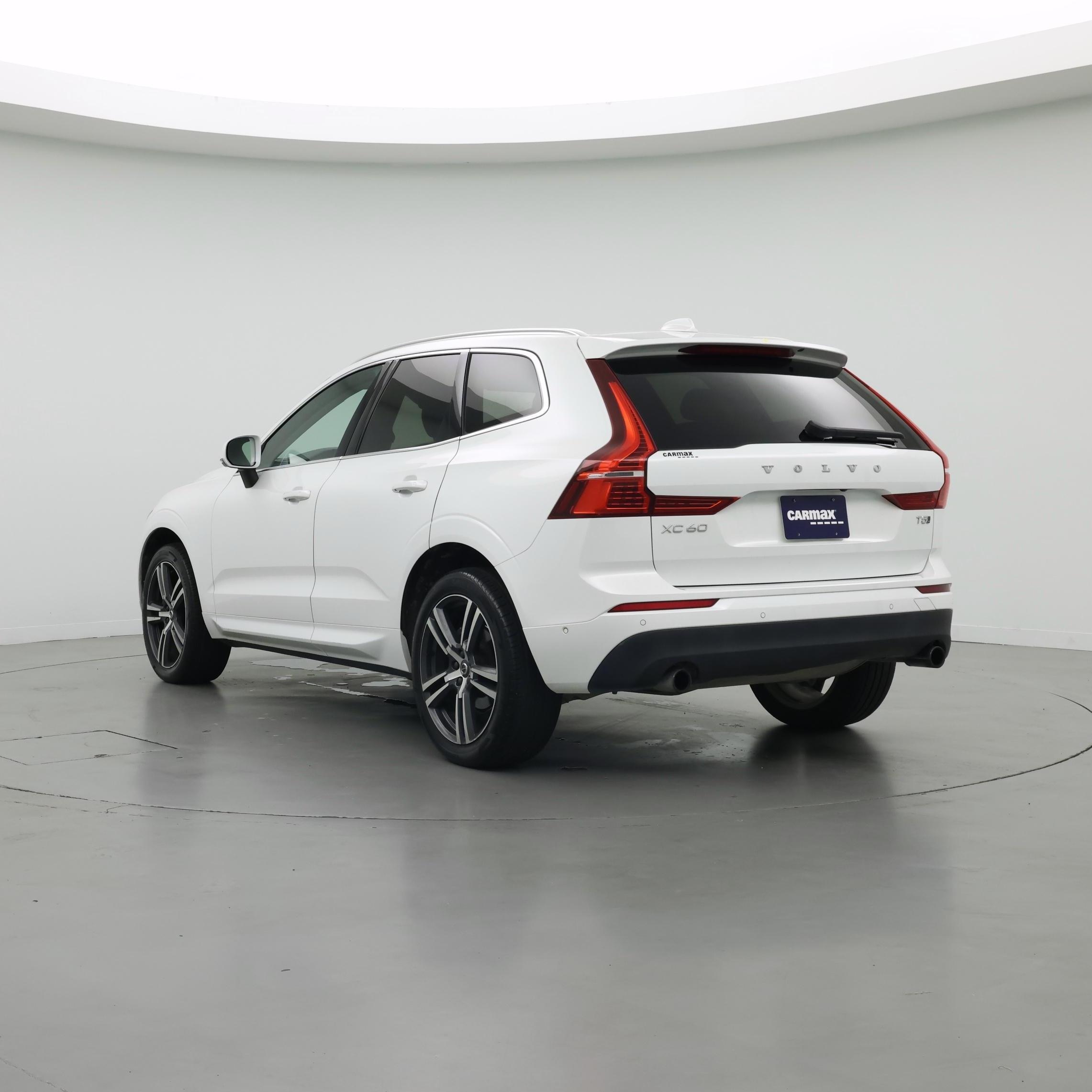 Thumbnail: 2019 Volvo XC60 - 2
