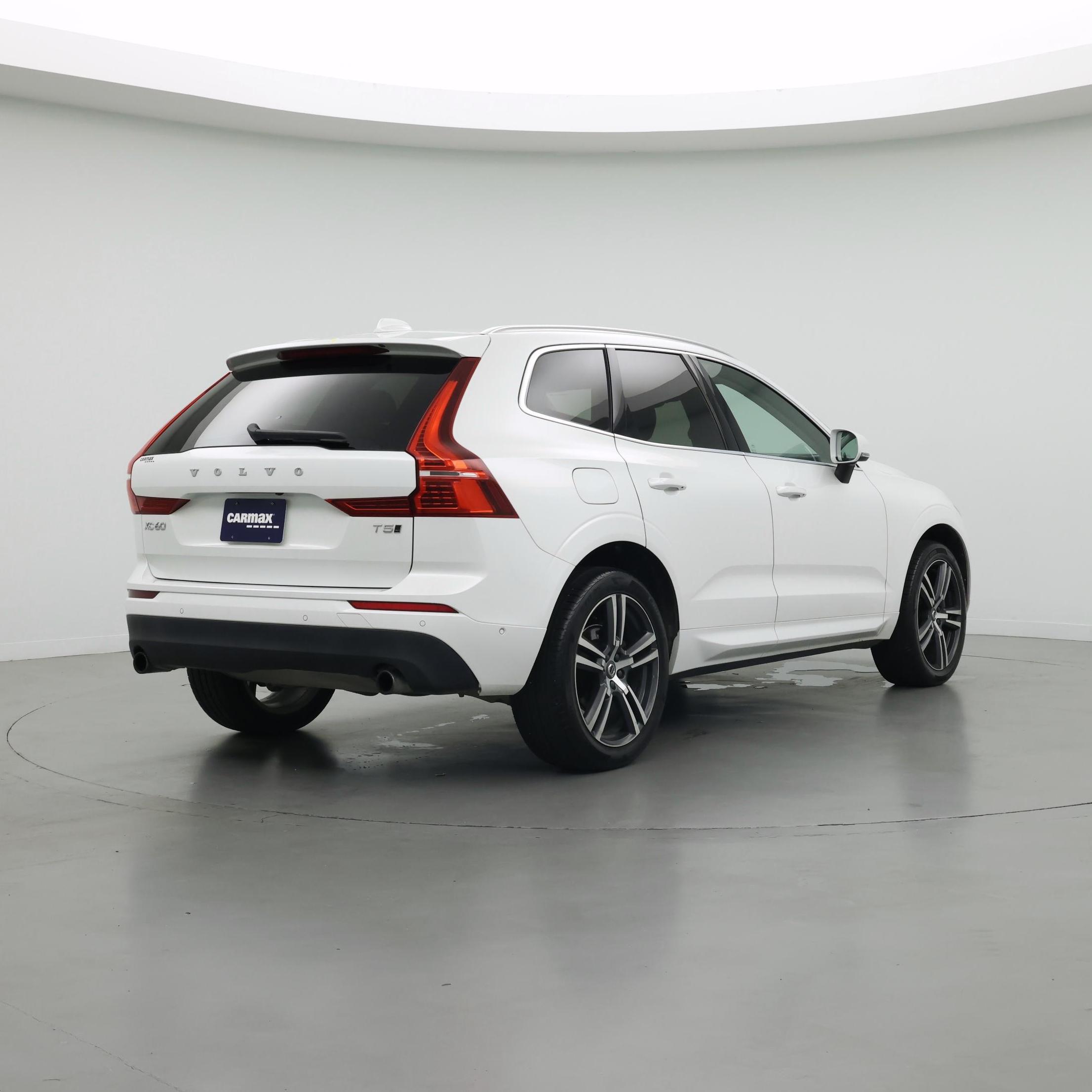 Thumbnail: 2019 Volvo XC60 - 8