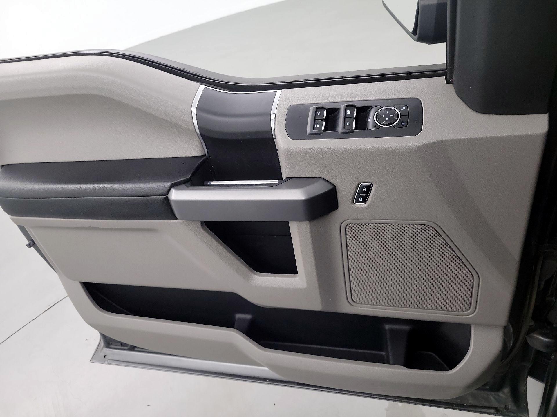 Thumbnail: 2017 Ford F-150 - 12