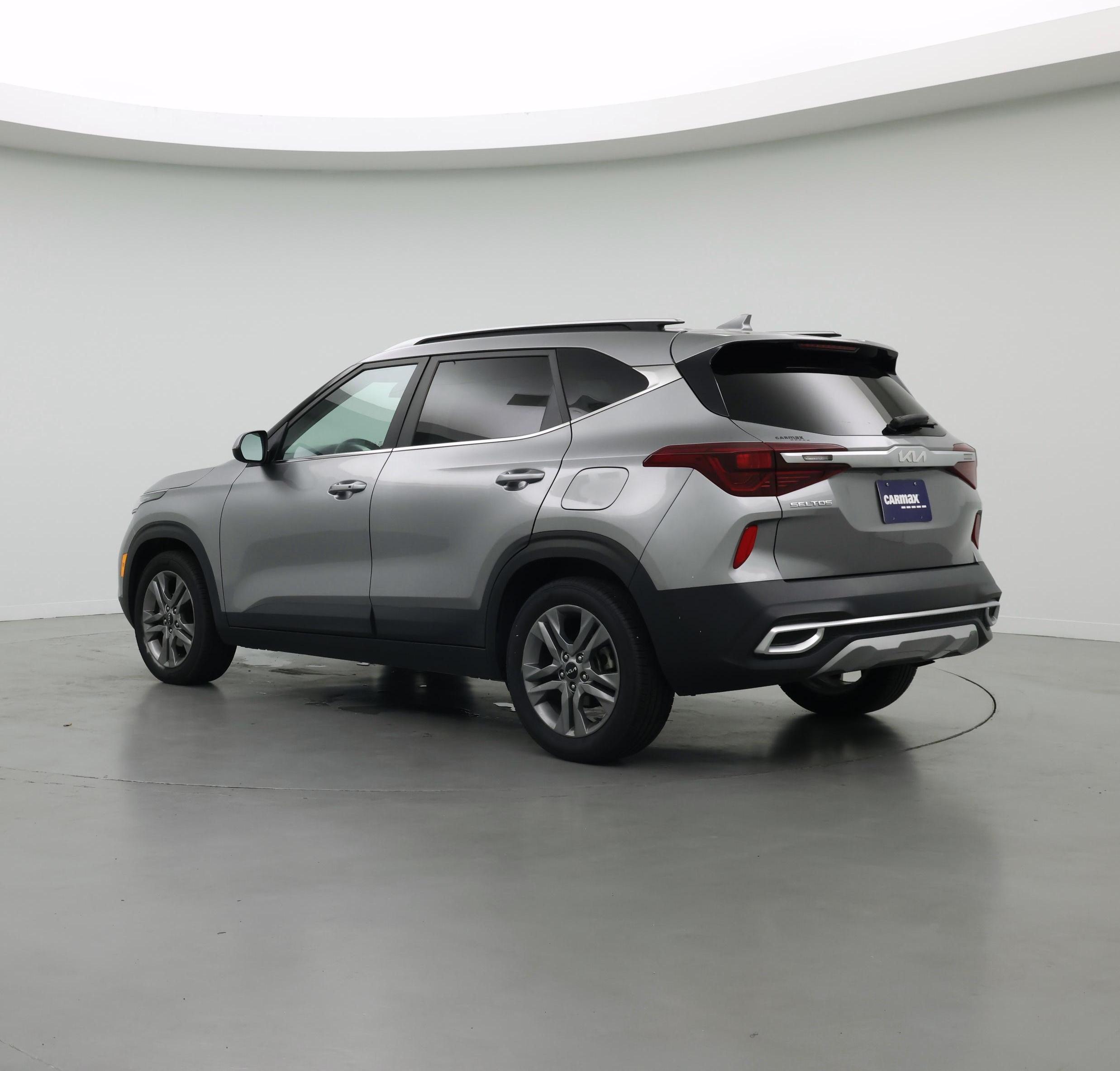 Thumbnail: 2022 Kia Seltos - 2