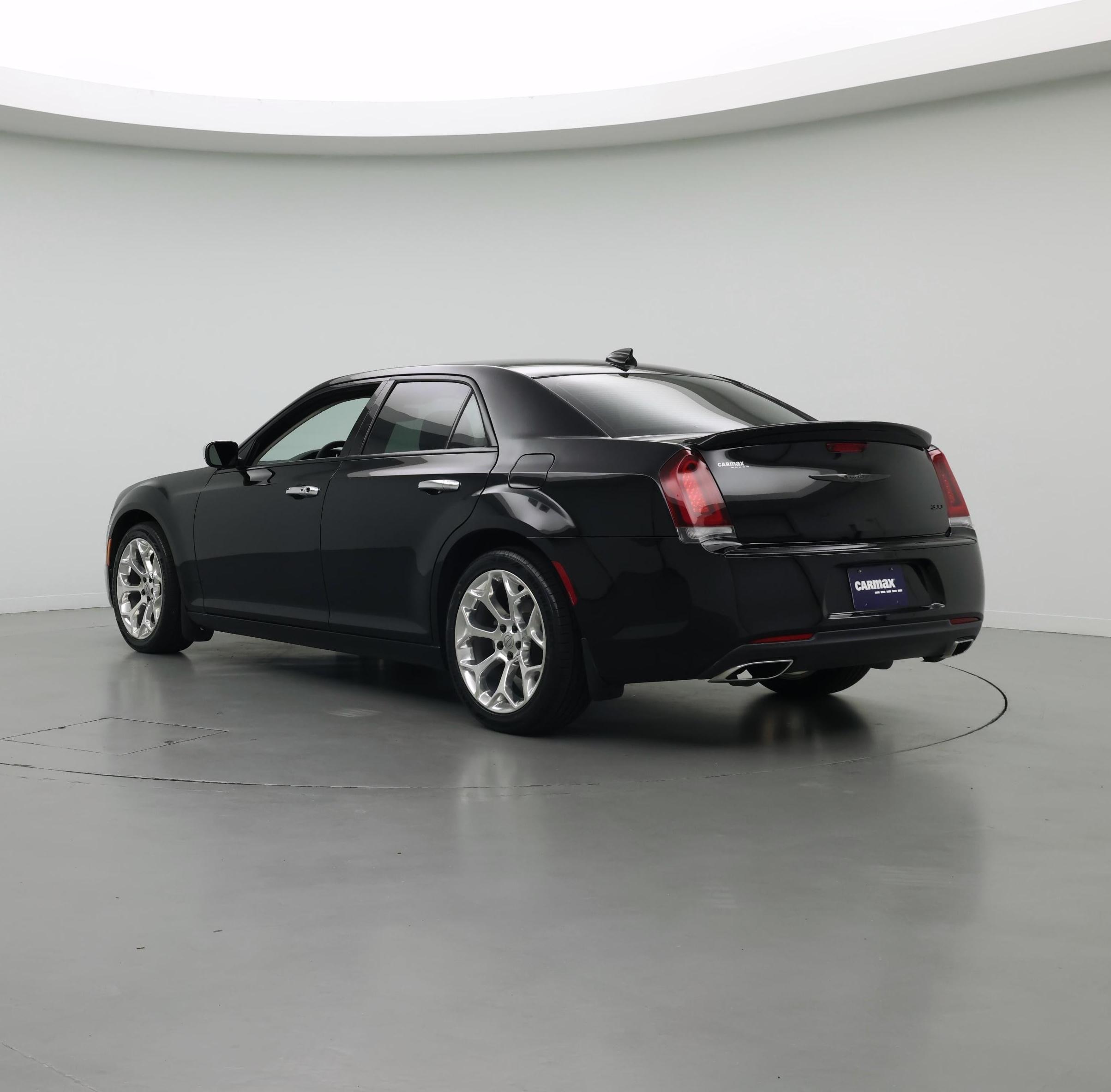 Thumbnail: 2023 Chrysler 300 - 2