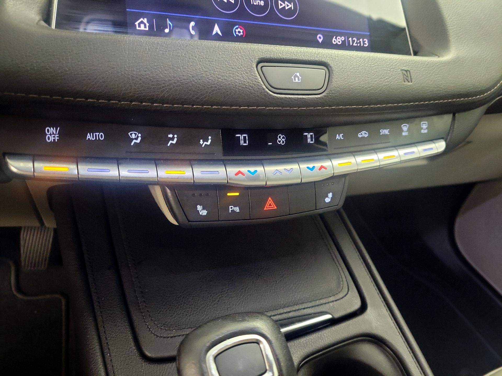 Thumbnail: 2019 Cadillac XT4 - 17