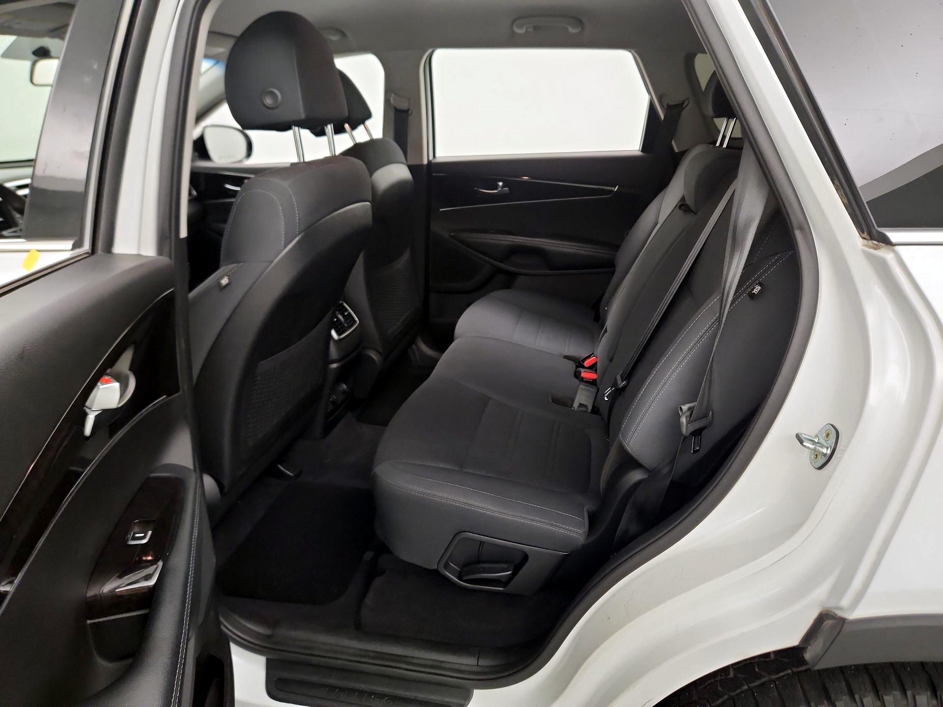 Thumbnail: 2018 Kia Sorento - 19