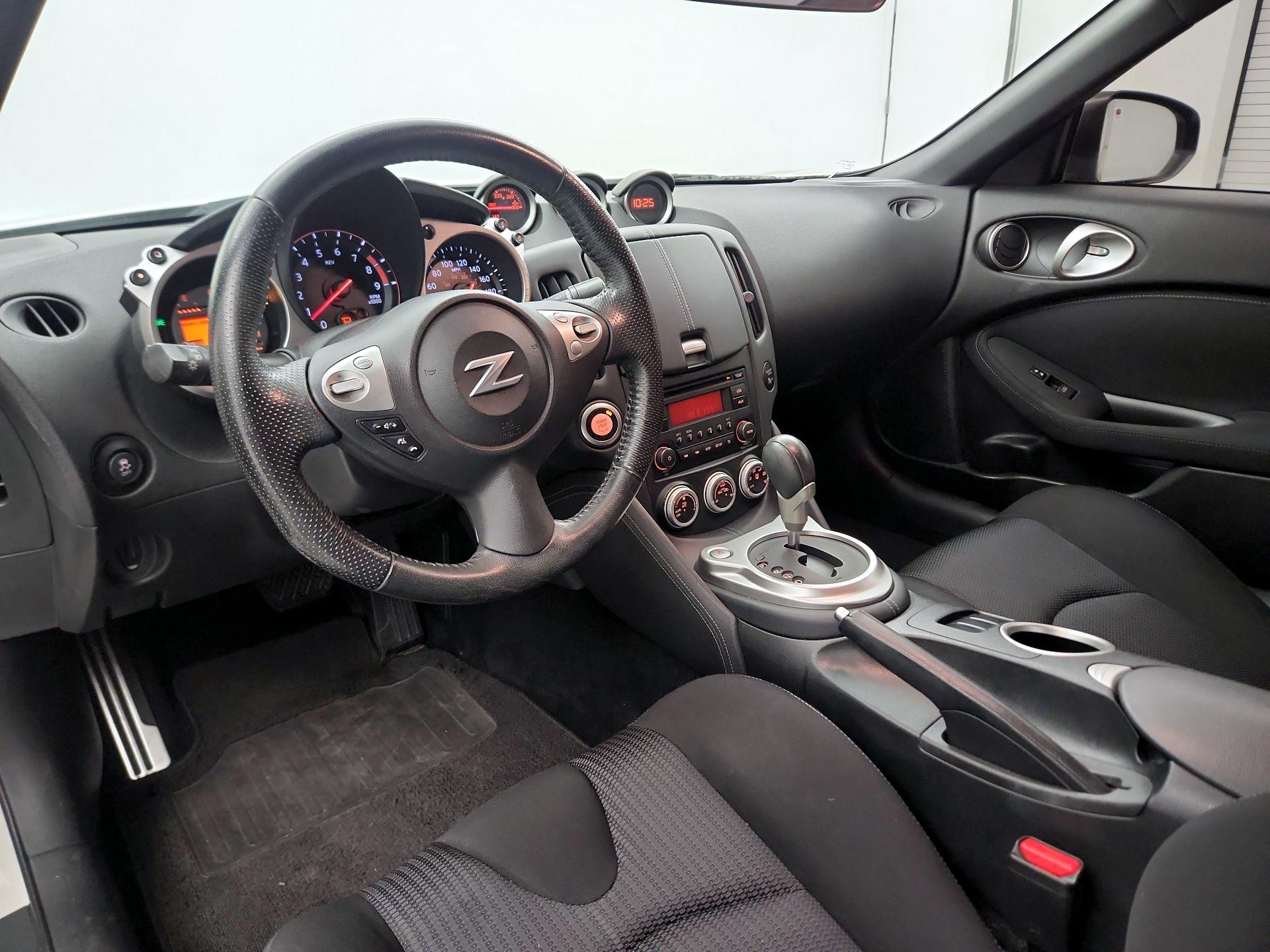 Thumbnail: 2016 Nissan Z - 9