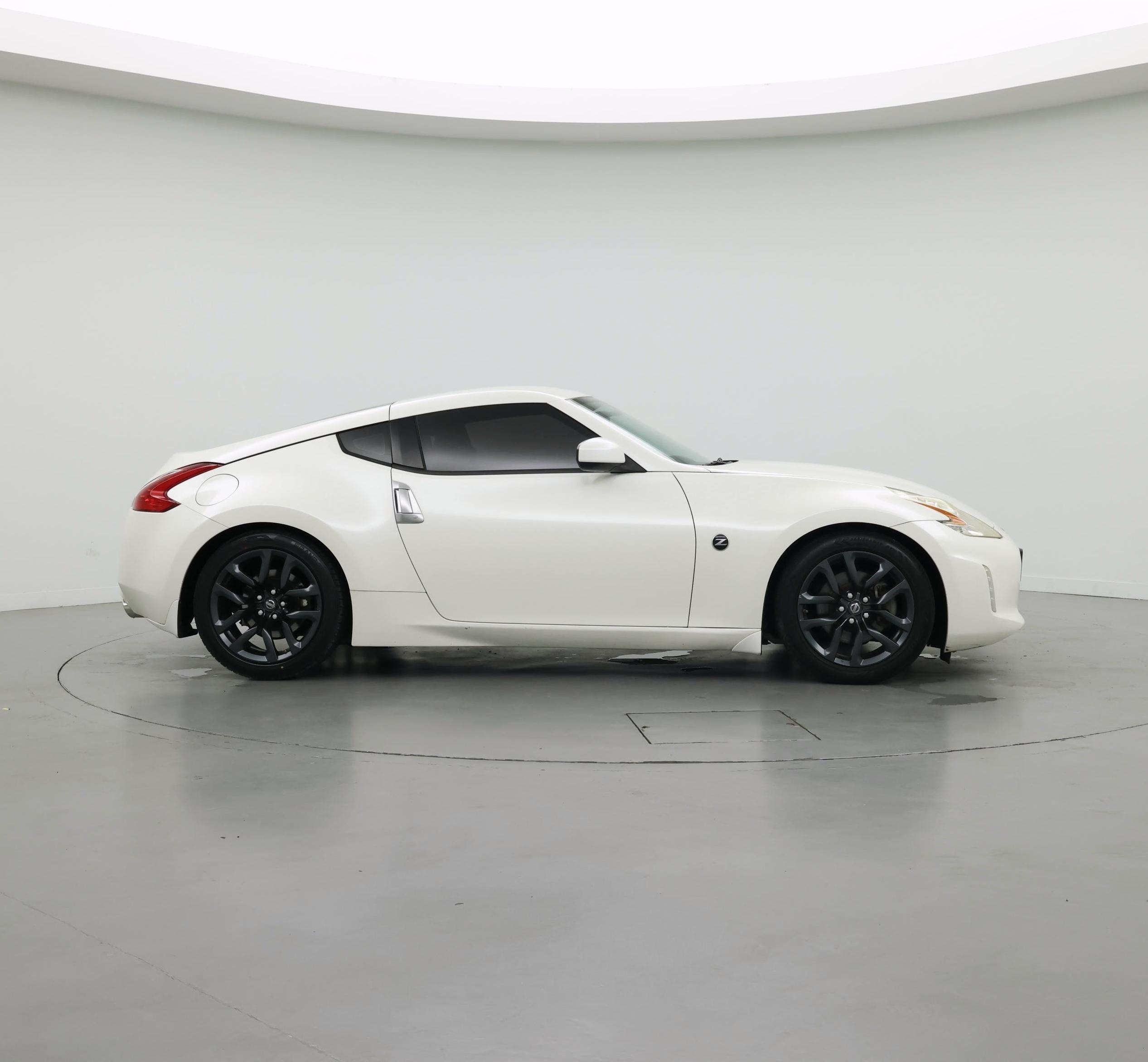 Thumbnail: 2016 Nissan Z - 7