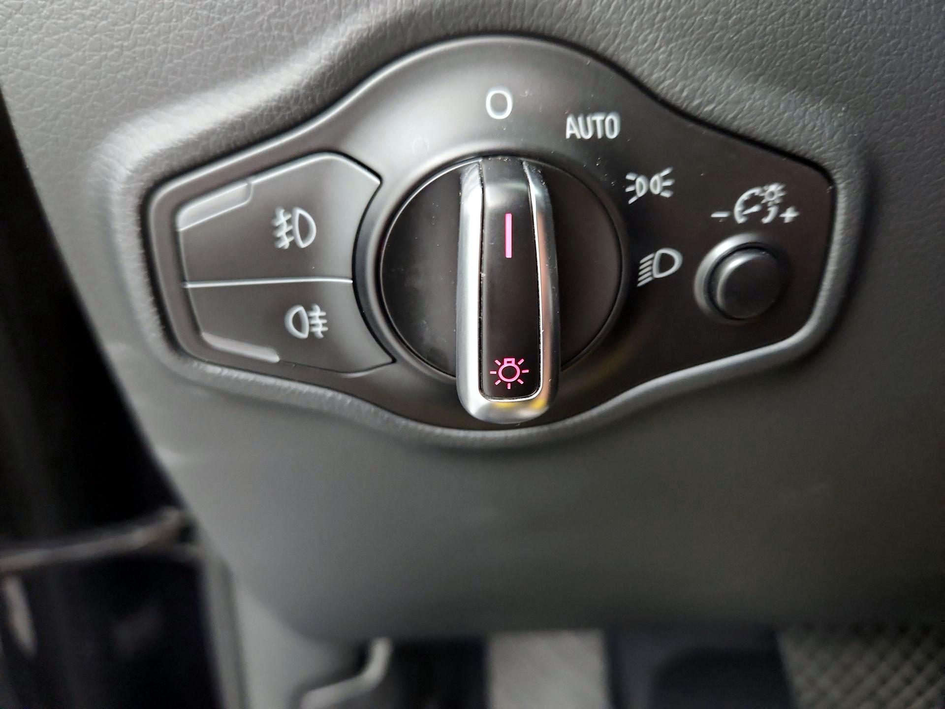 Thumbnail: 2015 Audi Q5 - 13