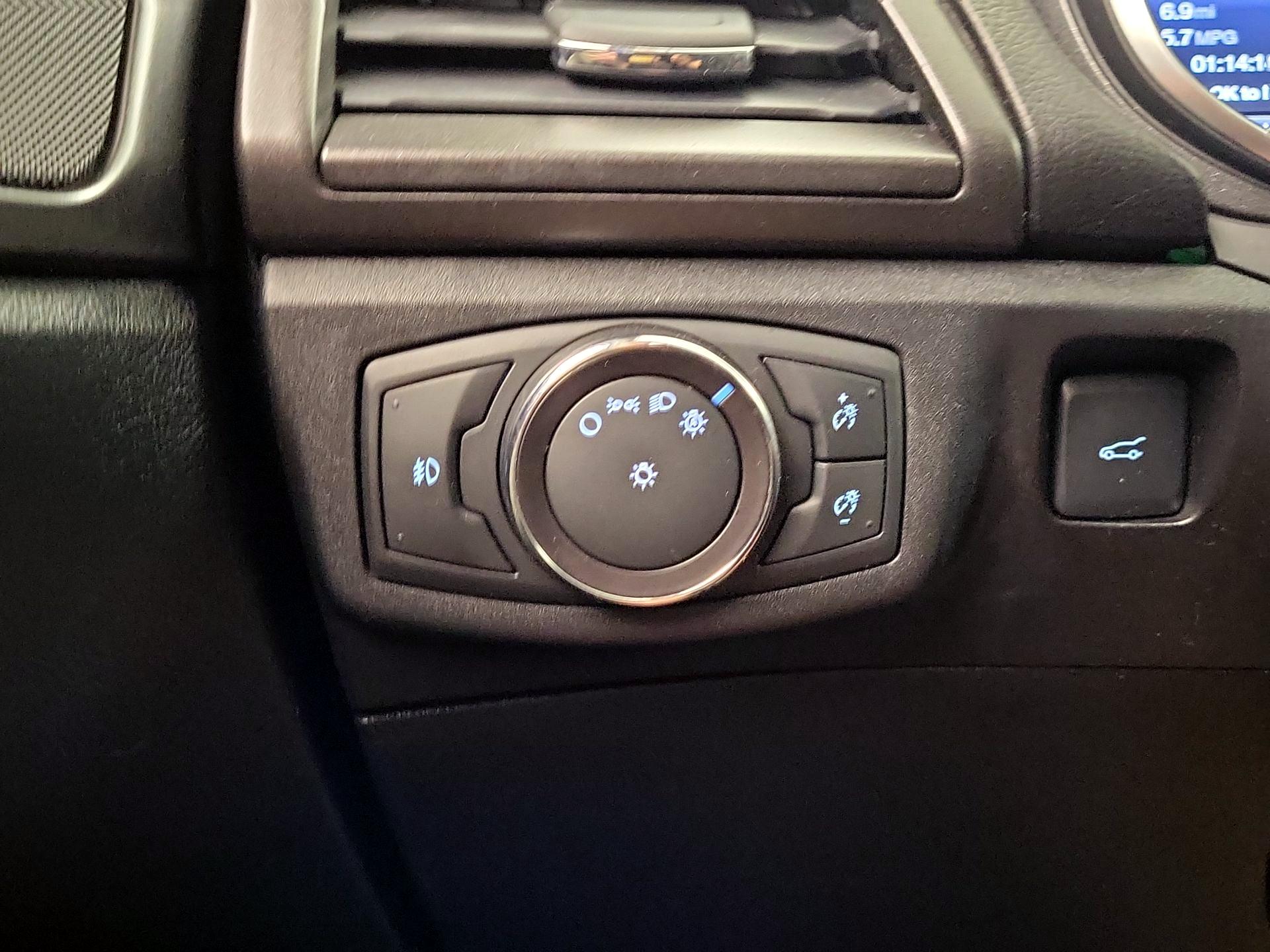 Thumbnail: 2017 Ford Fusion - 13