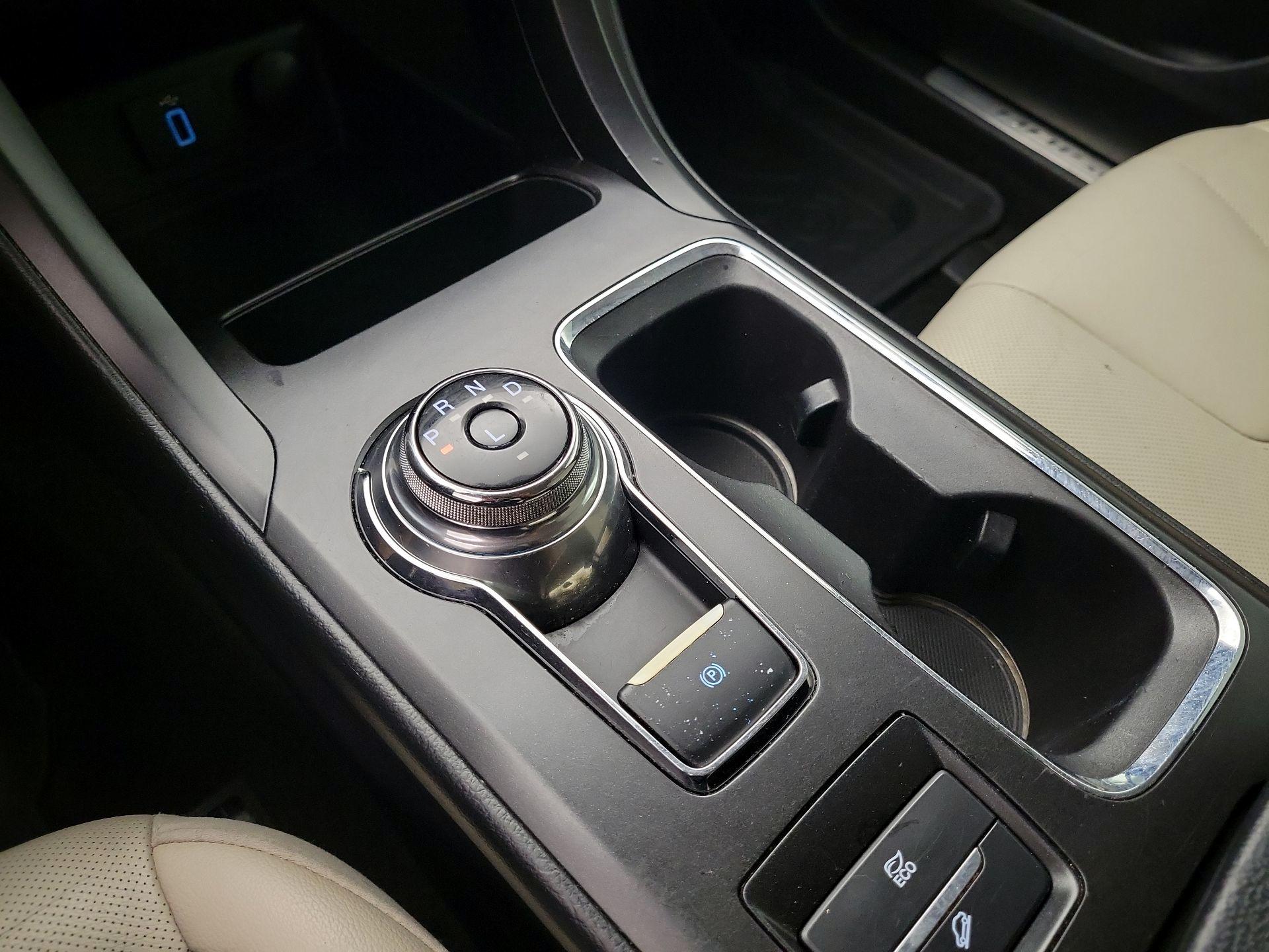 Thumbnail: 2017 Ford Fusion - 17
