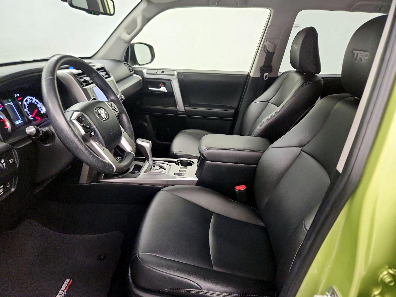 Power Seat(s) & Side Airbags