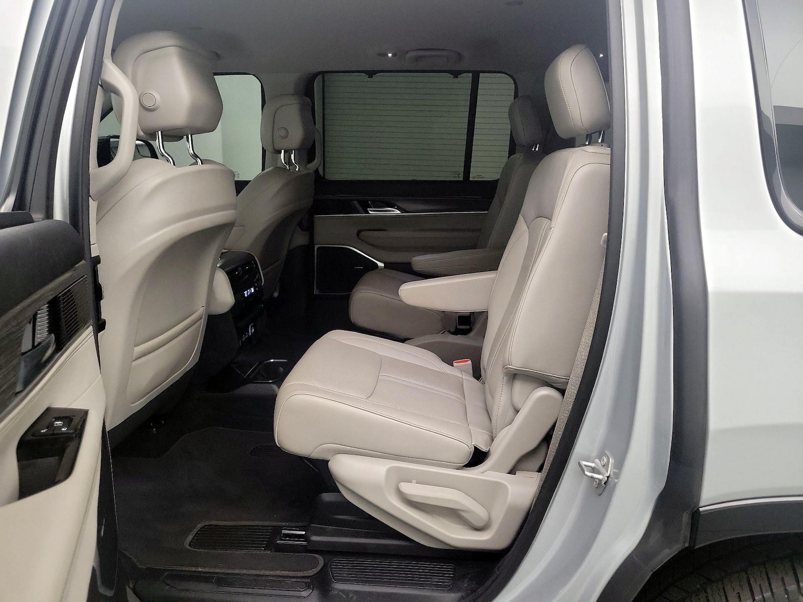 Rear Air Conditioning