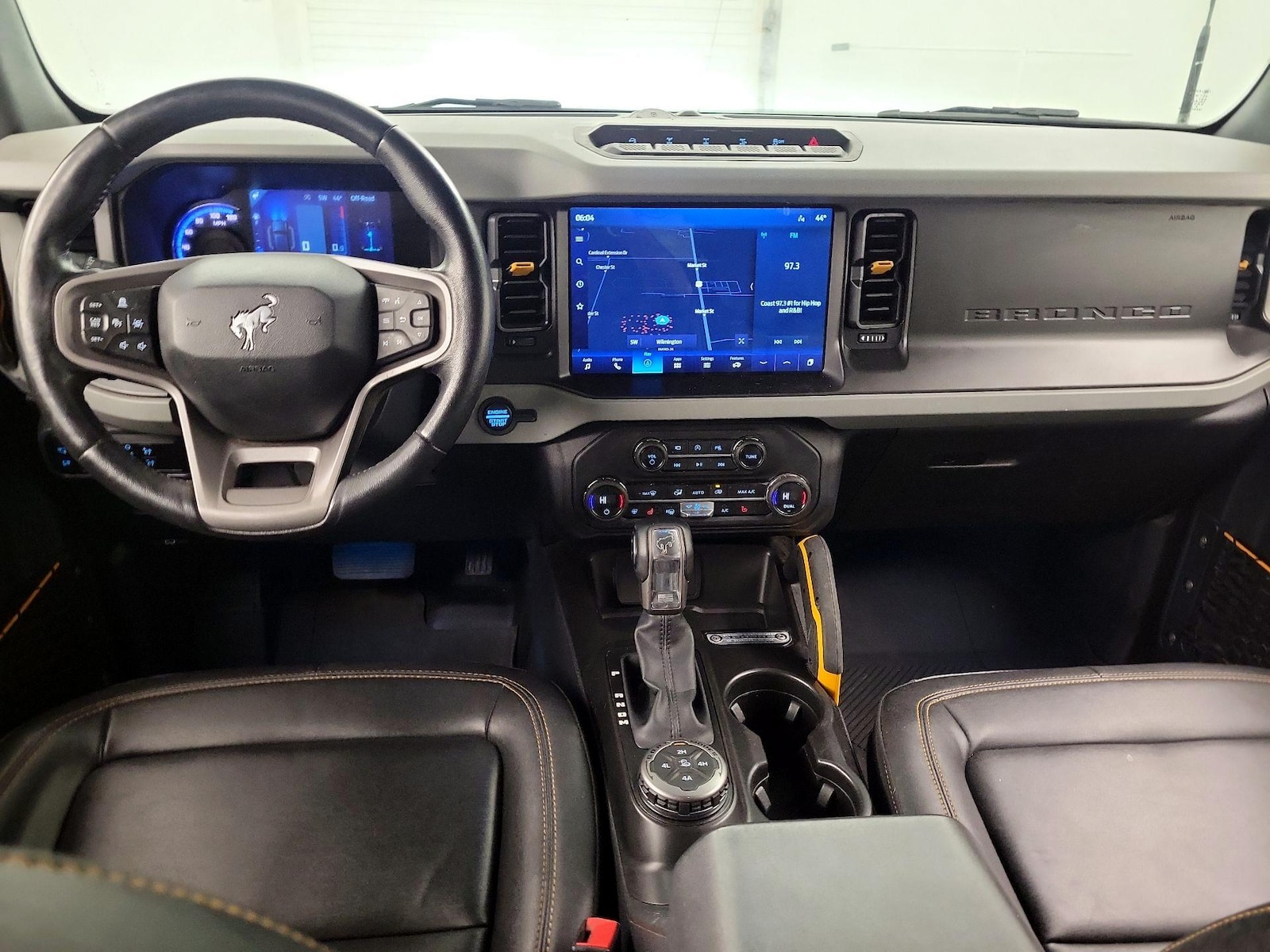 Apple CarPlay® & Android Auto™
