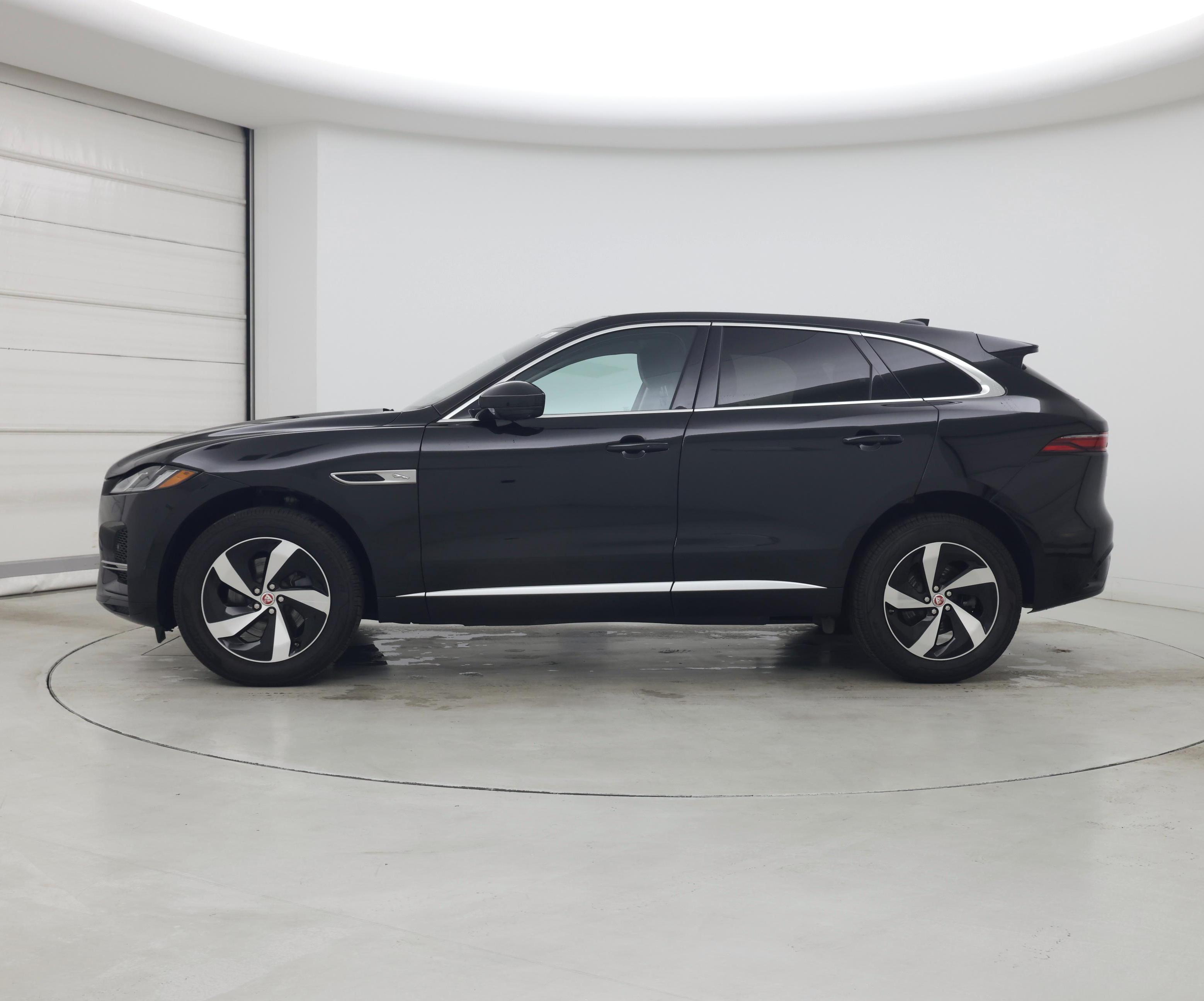 Thumbnail: 2021 Jaguar F-Pace - 3